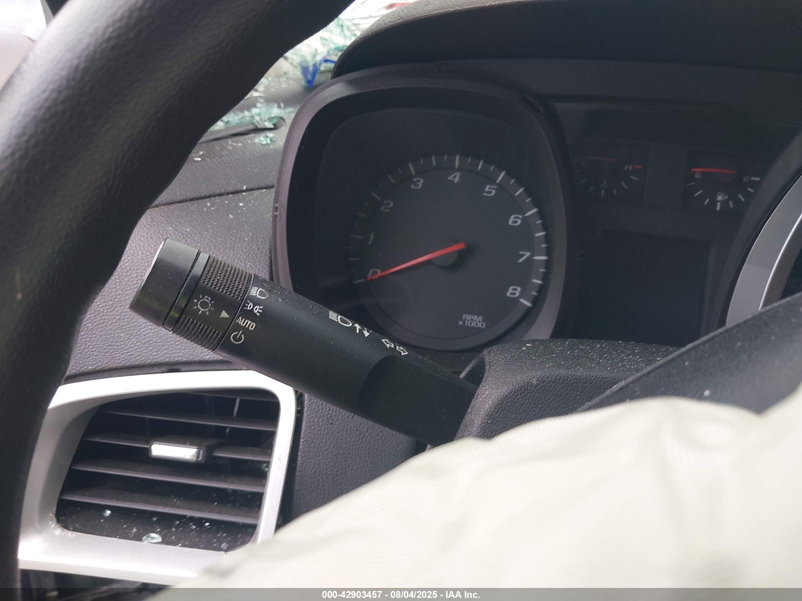 CHEVROLET EQUINOX image 7