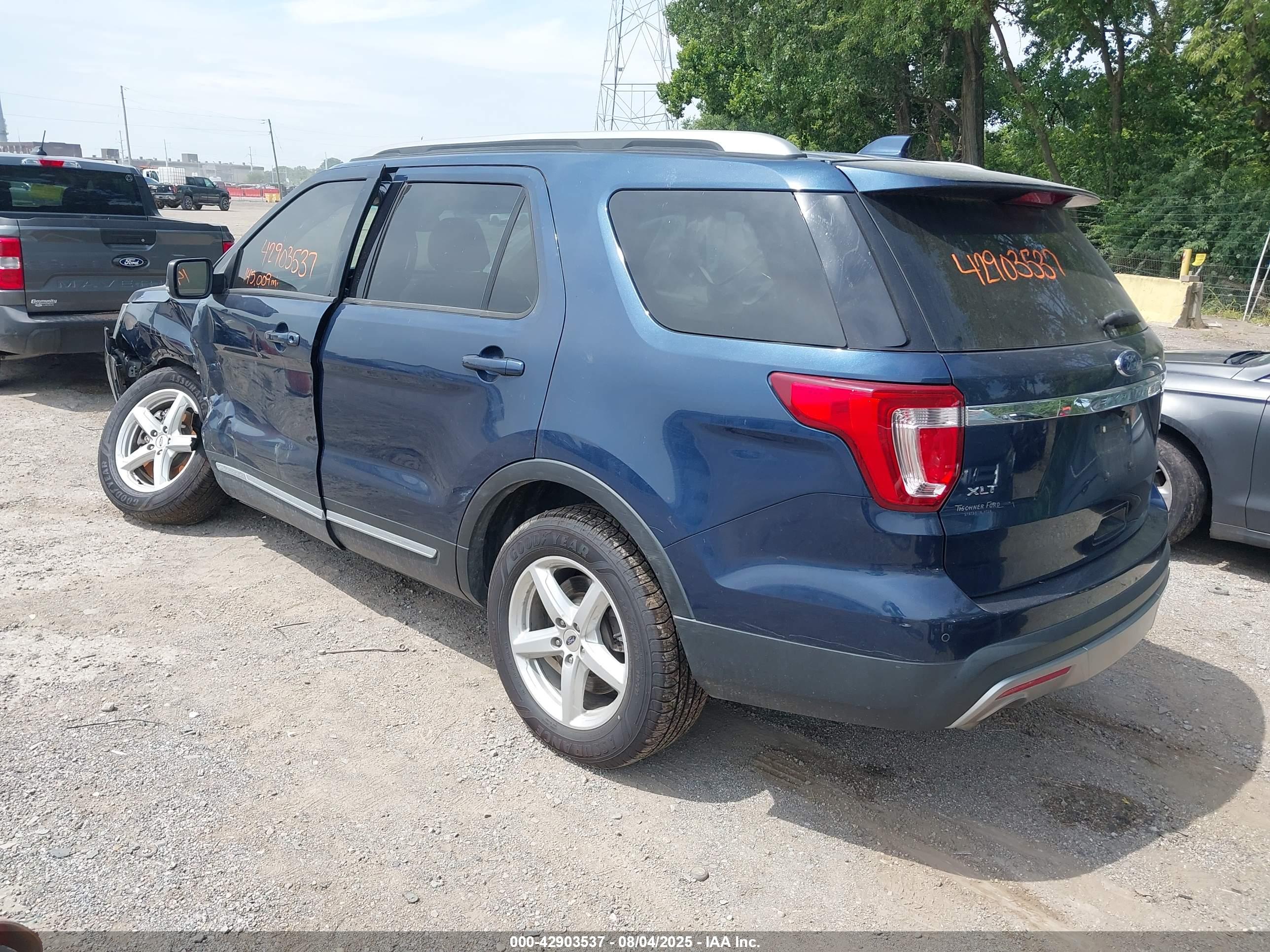 FORD EXPLORER image 3