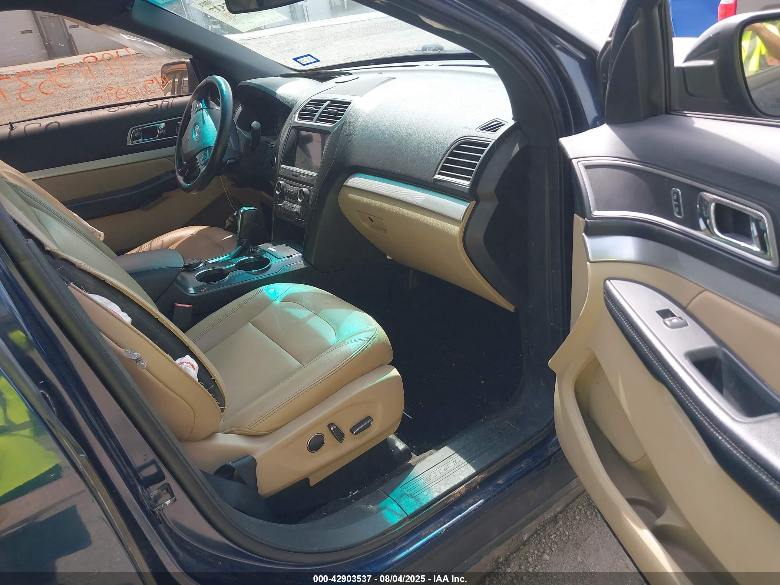 FORD EXPLORER image 5