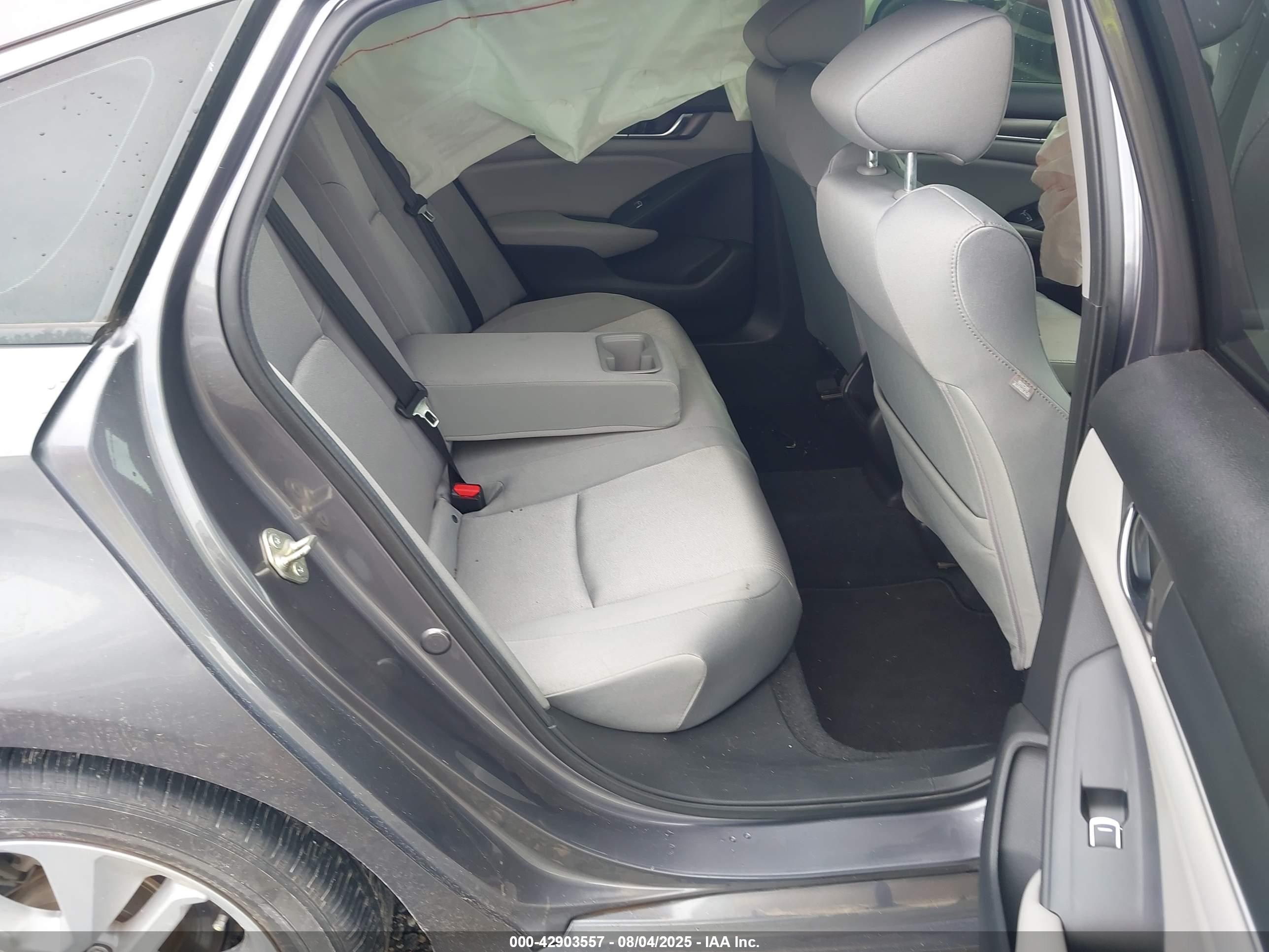 HONDA ACCORD image 8
