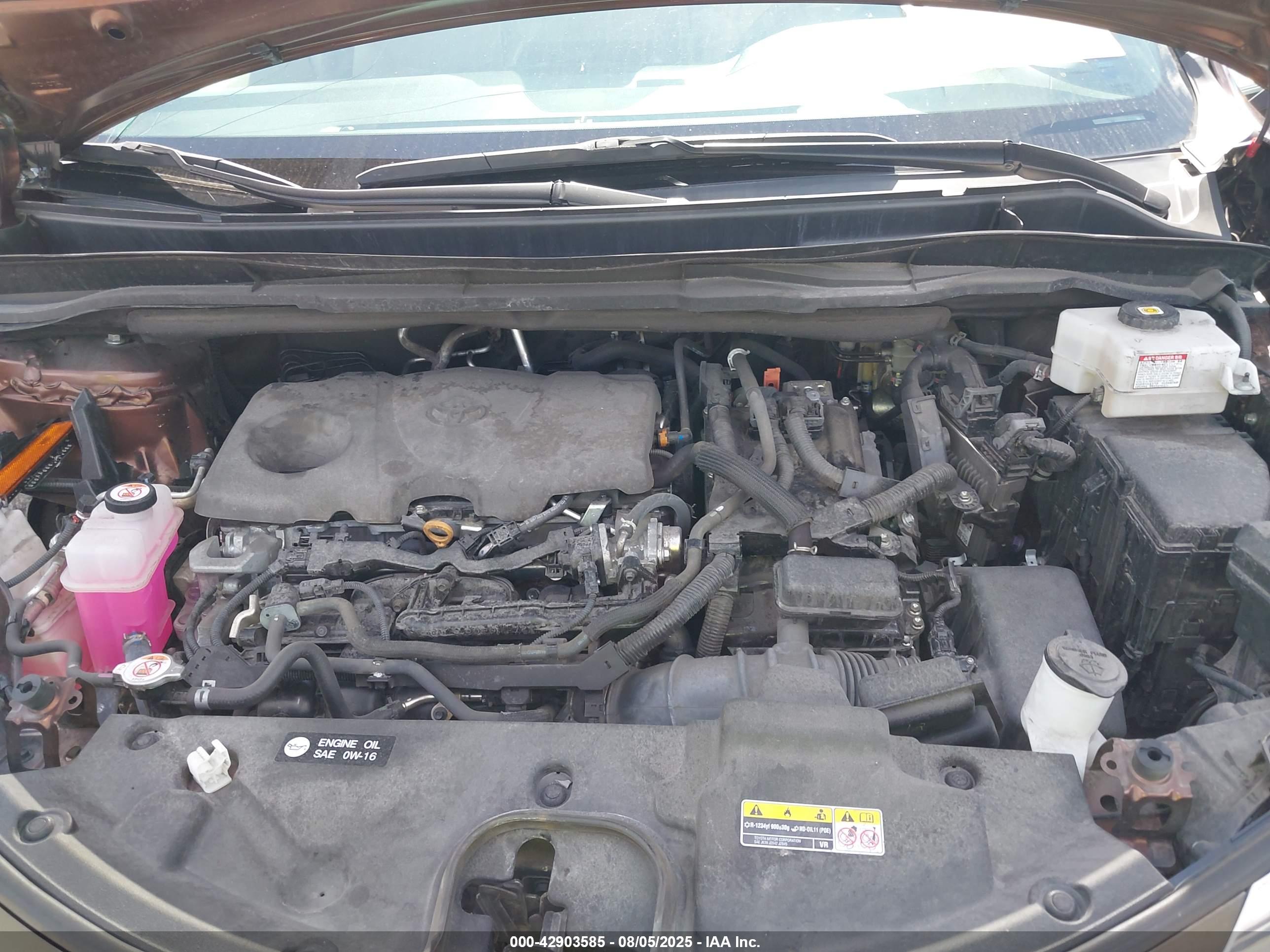TOYOTA SIENNA image 10