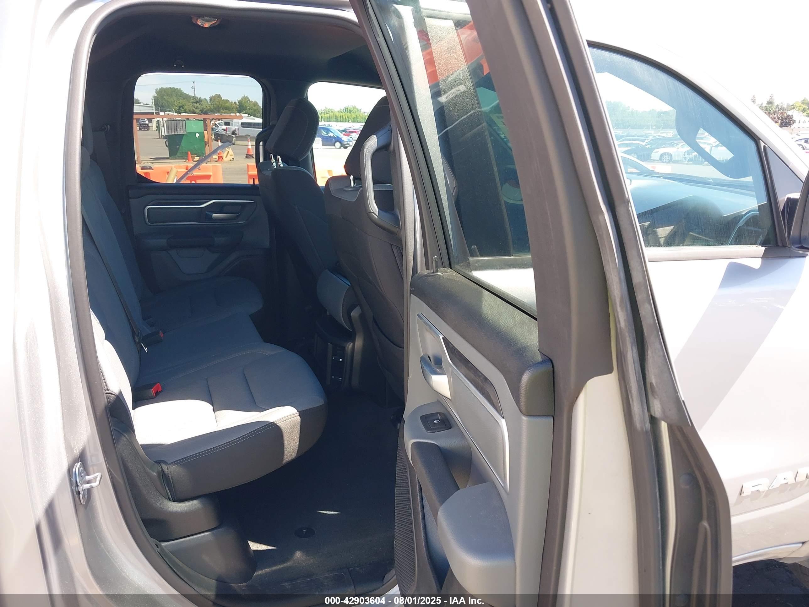 RAM 1500 image 8