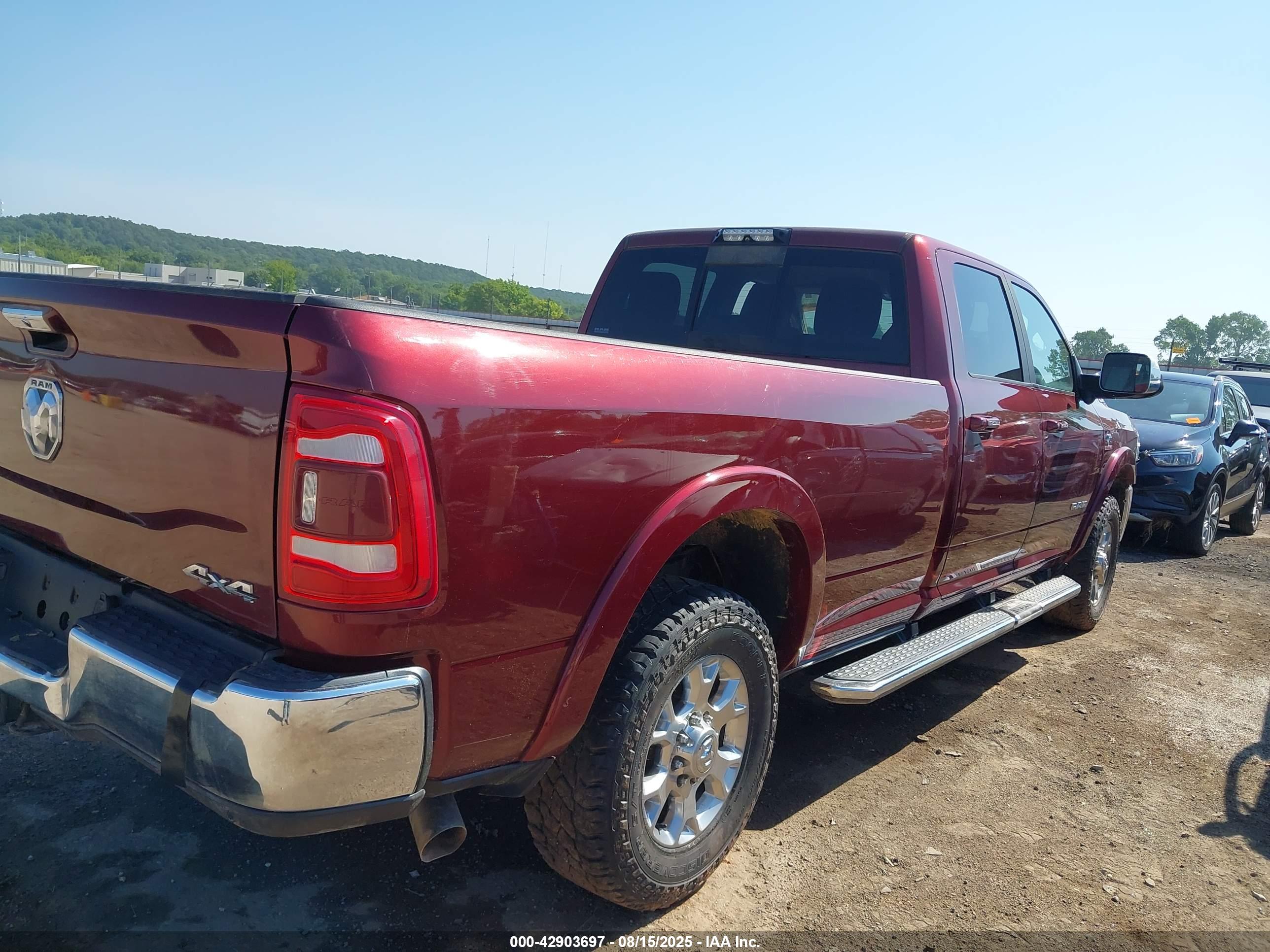 RAM 3500 image 4