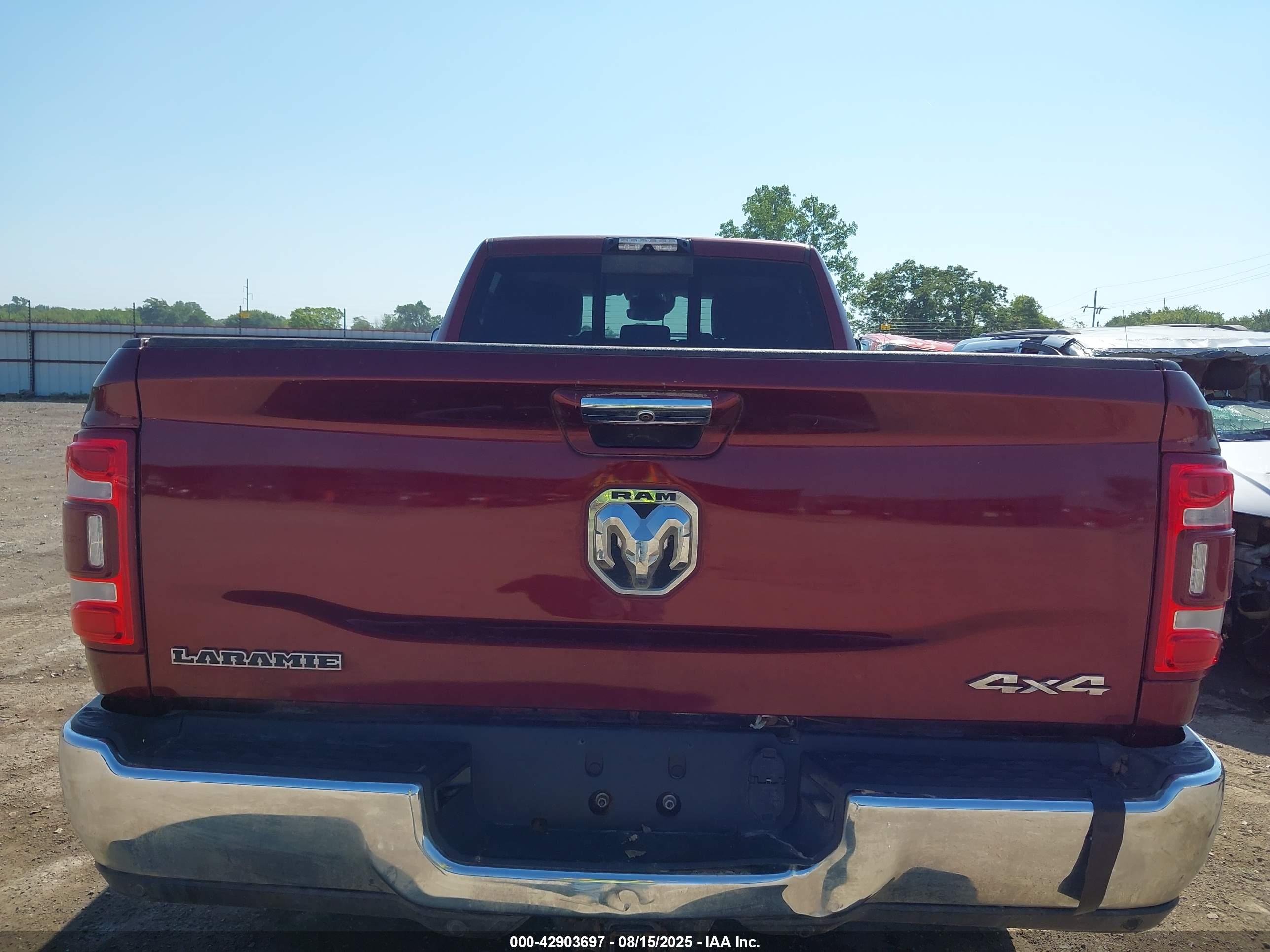 RAM 3500 image 8