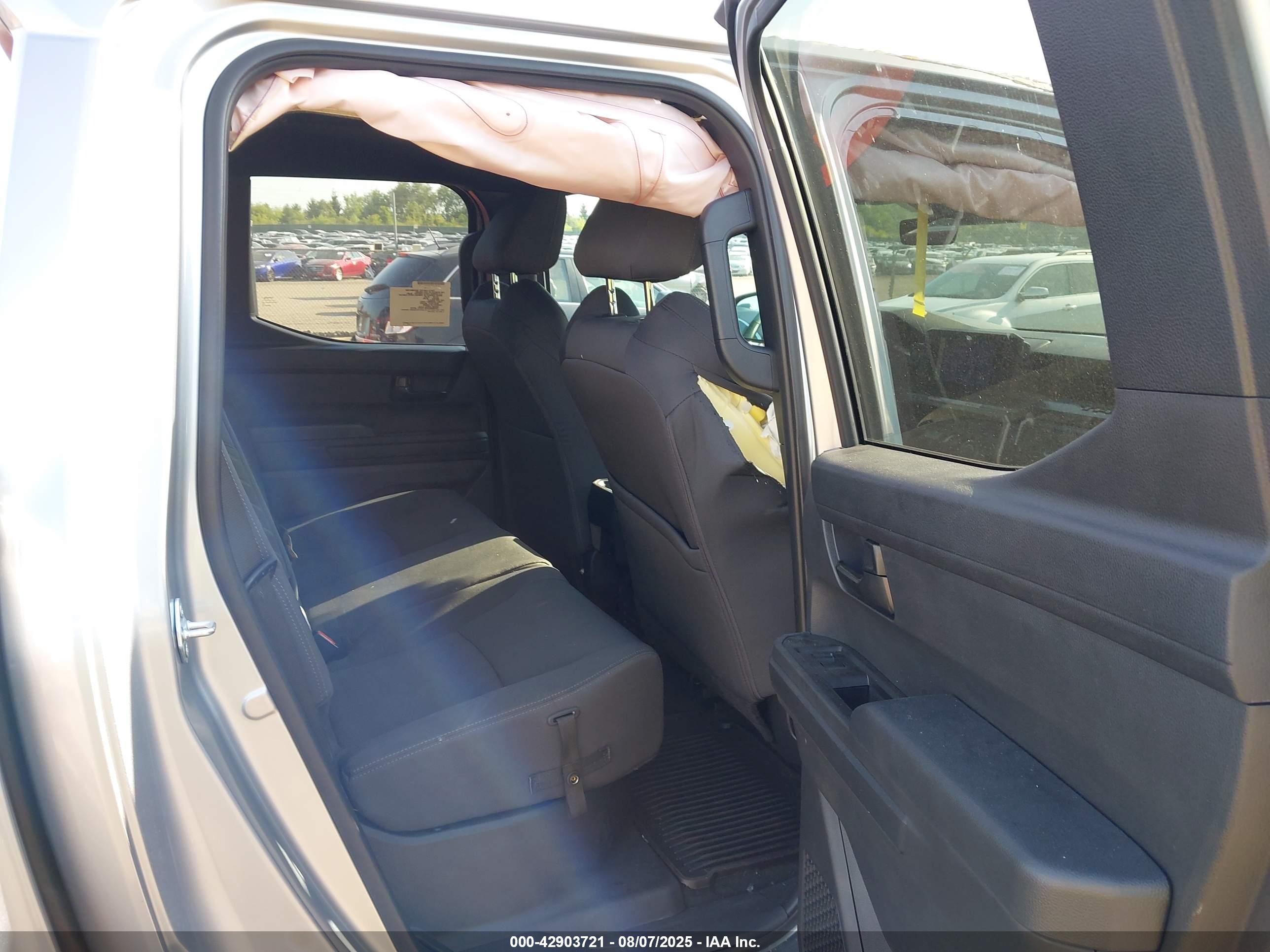 TOYOTA TACOMA image 8