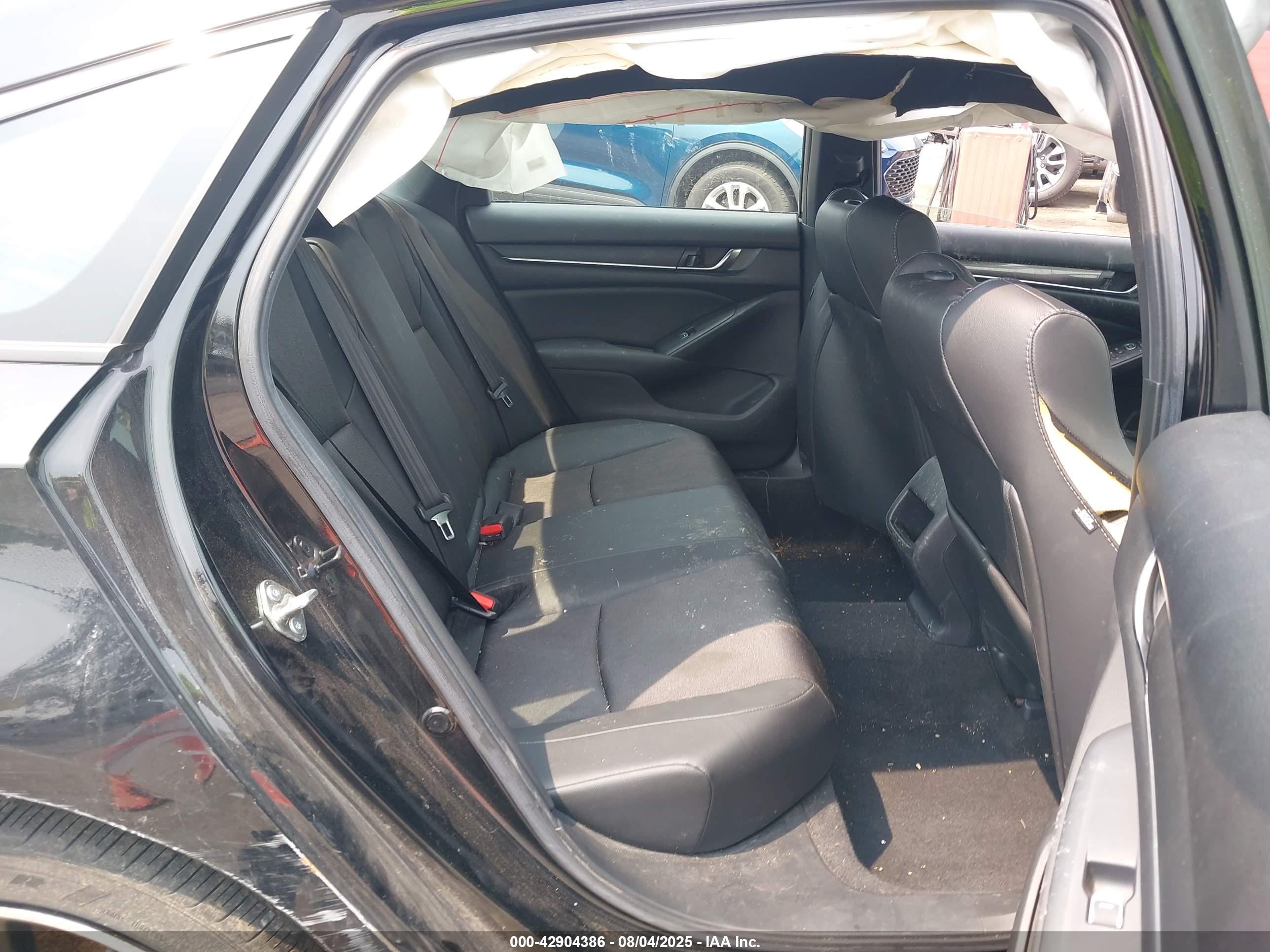 HONDA ACCORD image 8