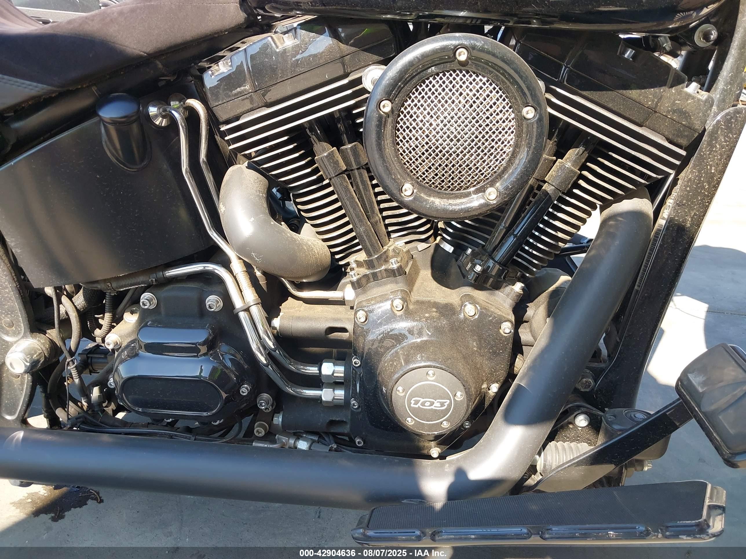 HARLEY-DAVIDSON FLSTFB image 8