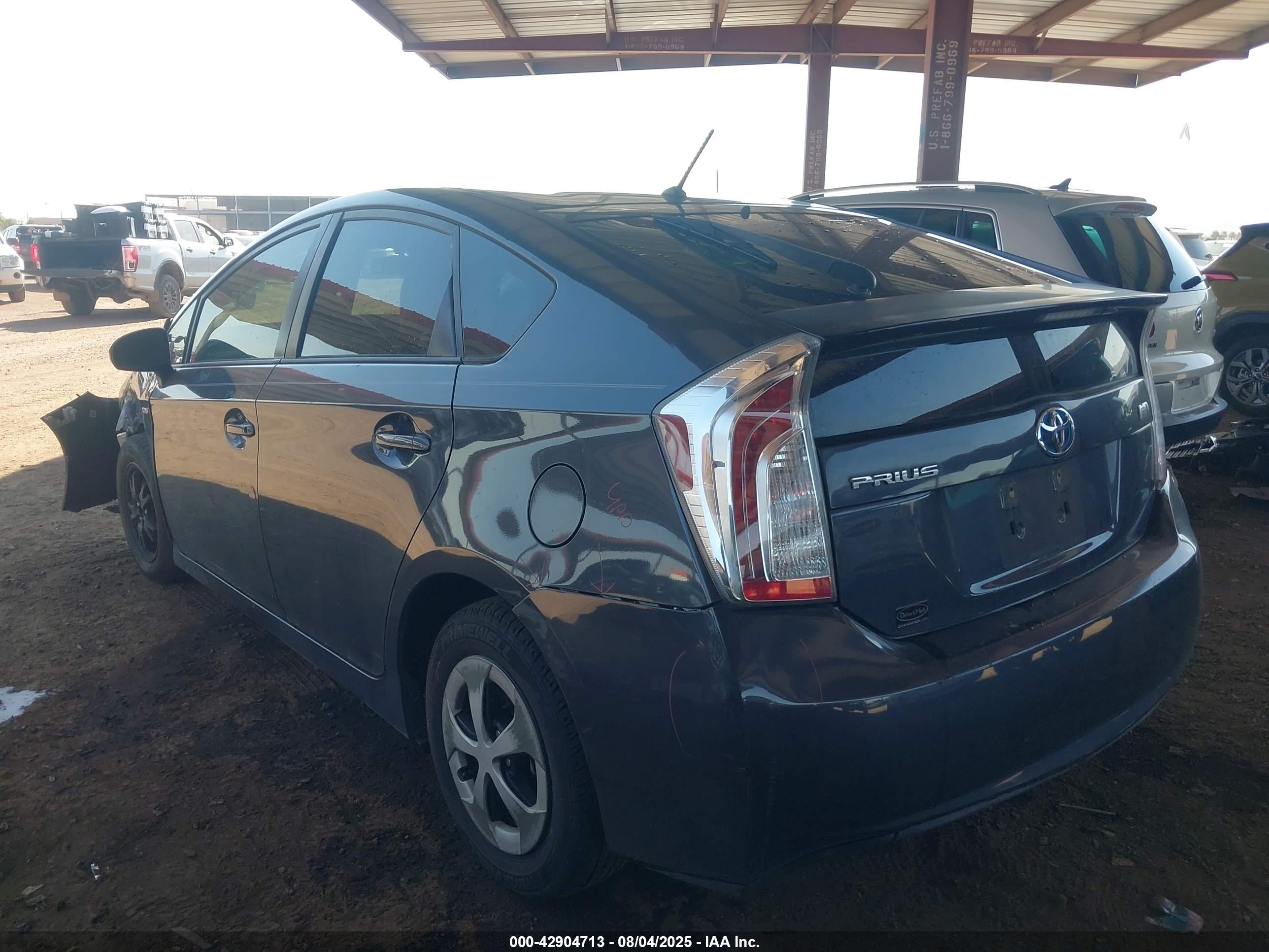 TOYOTA PRIUS image 3