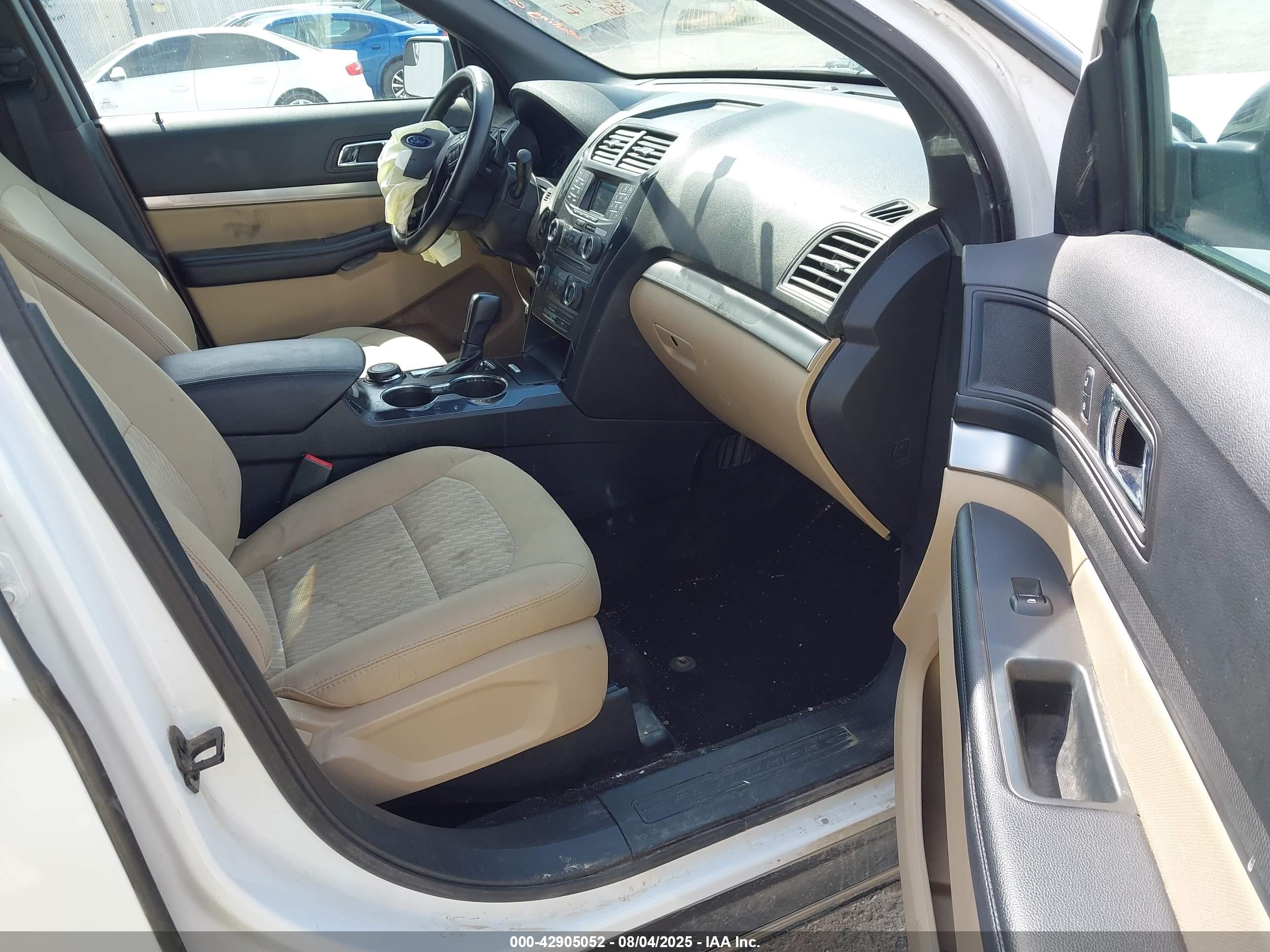 FORD EXPLORER image 5