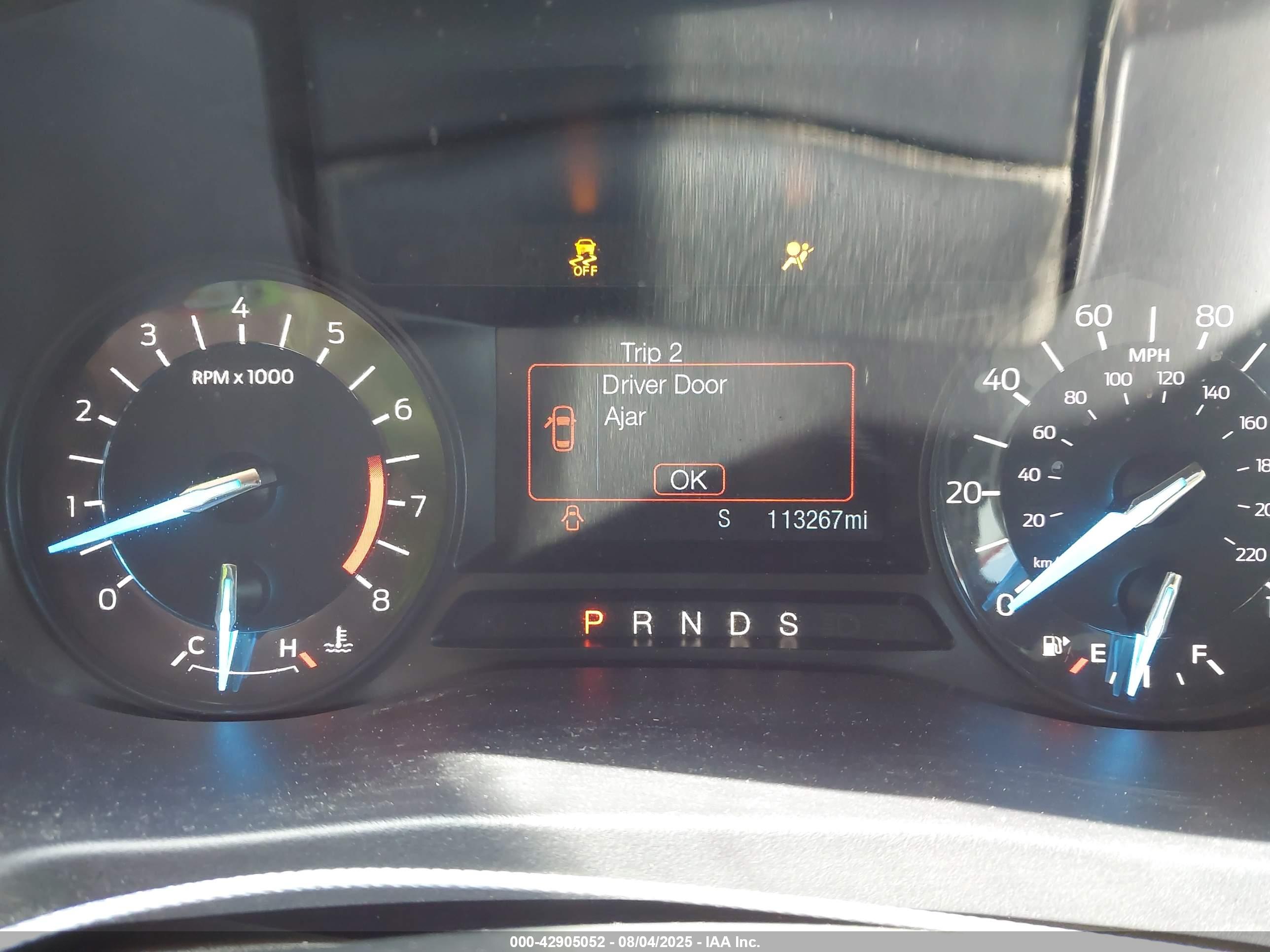 FORD EXPLORER image 7