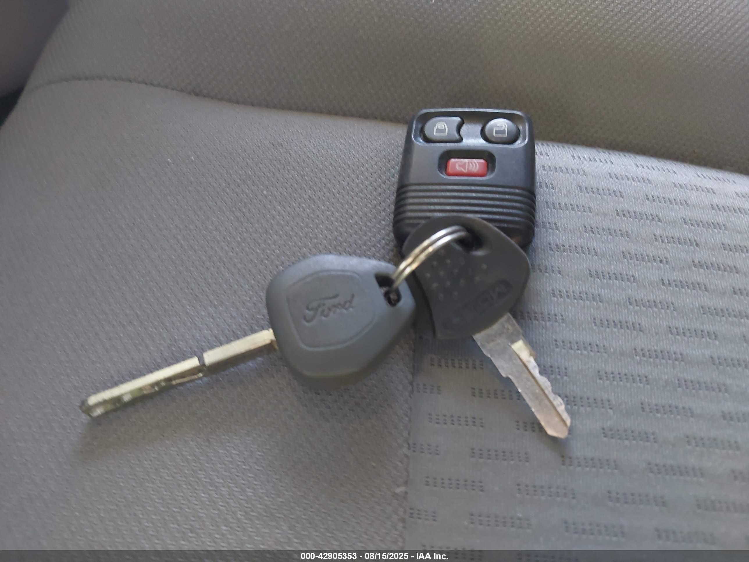 FORD E-450 image 11