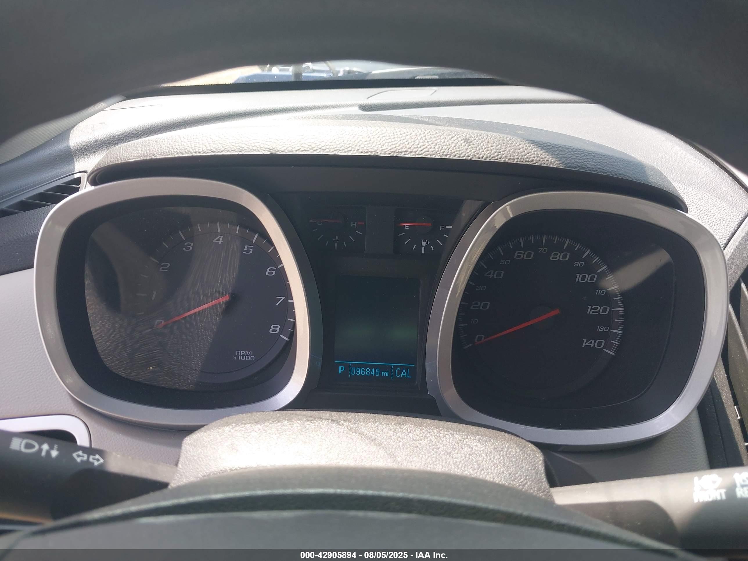 CHEVROLET EQUINOX image 7
