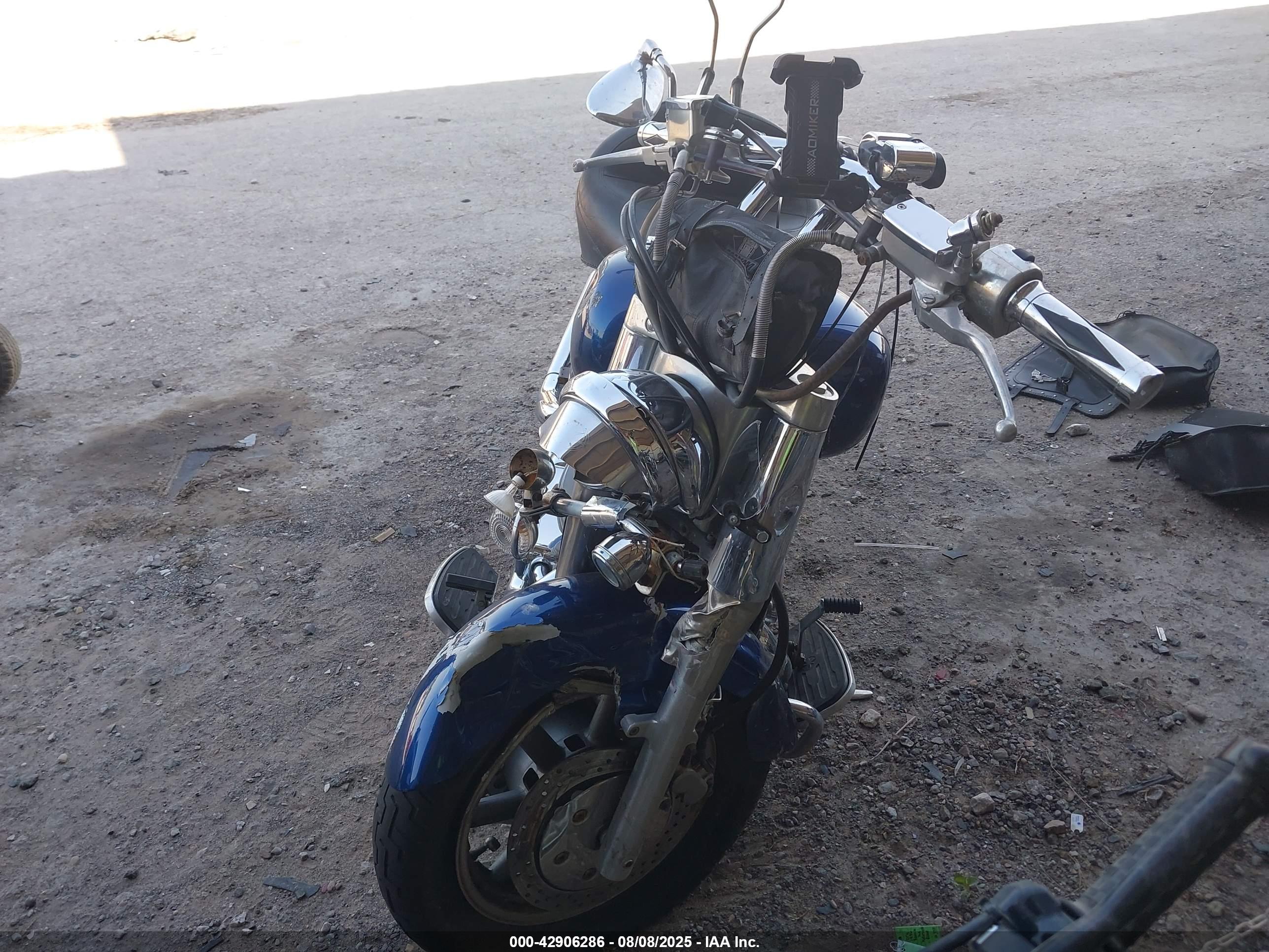 YAMAHA XVZ13 image 5