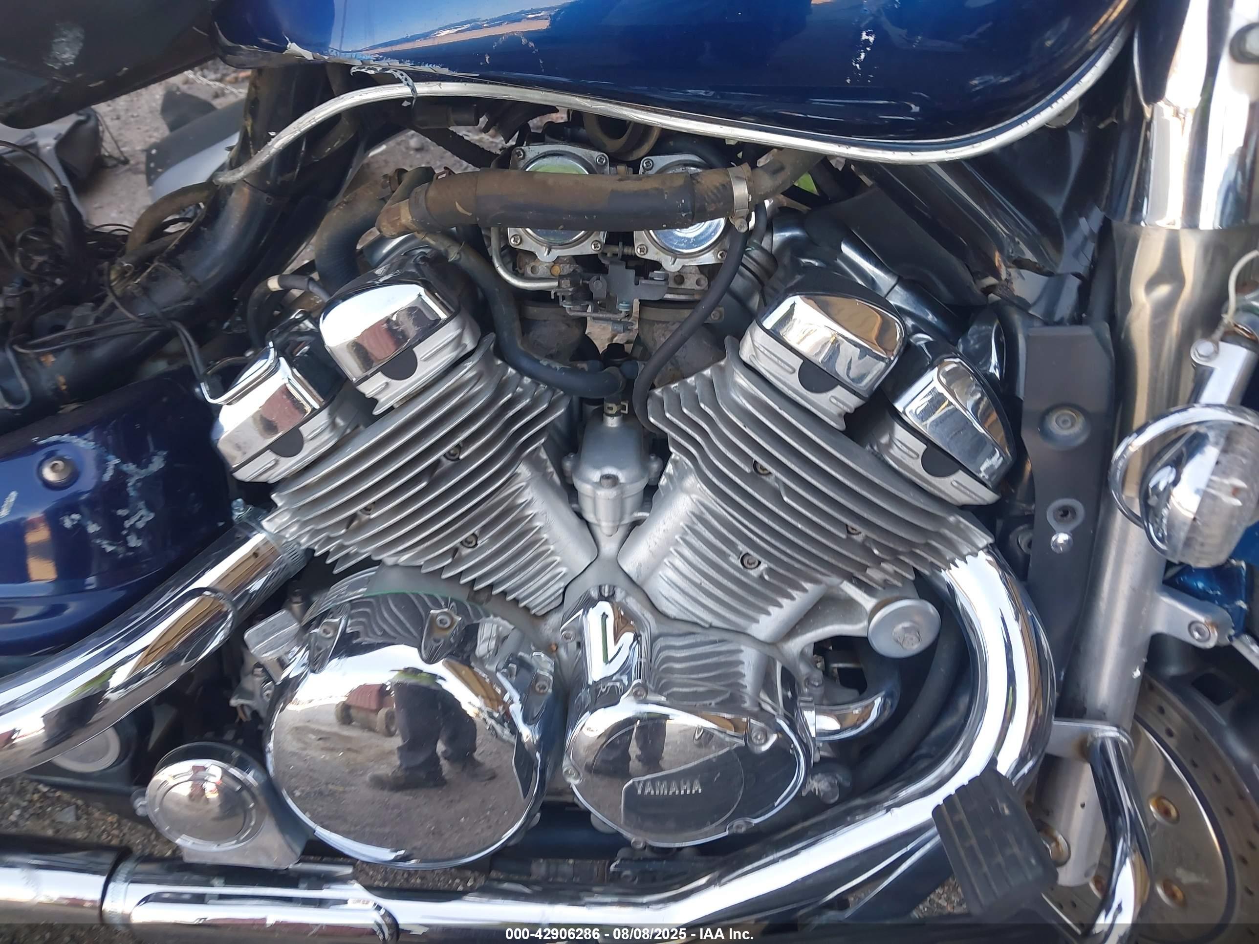 YAMAHA XVZ13 image 8