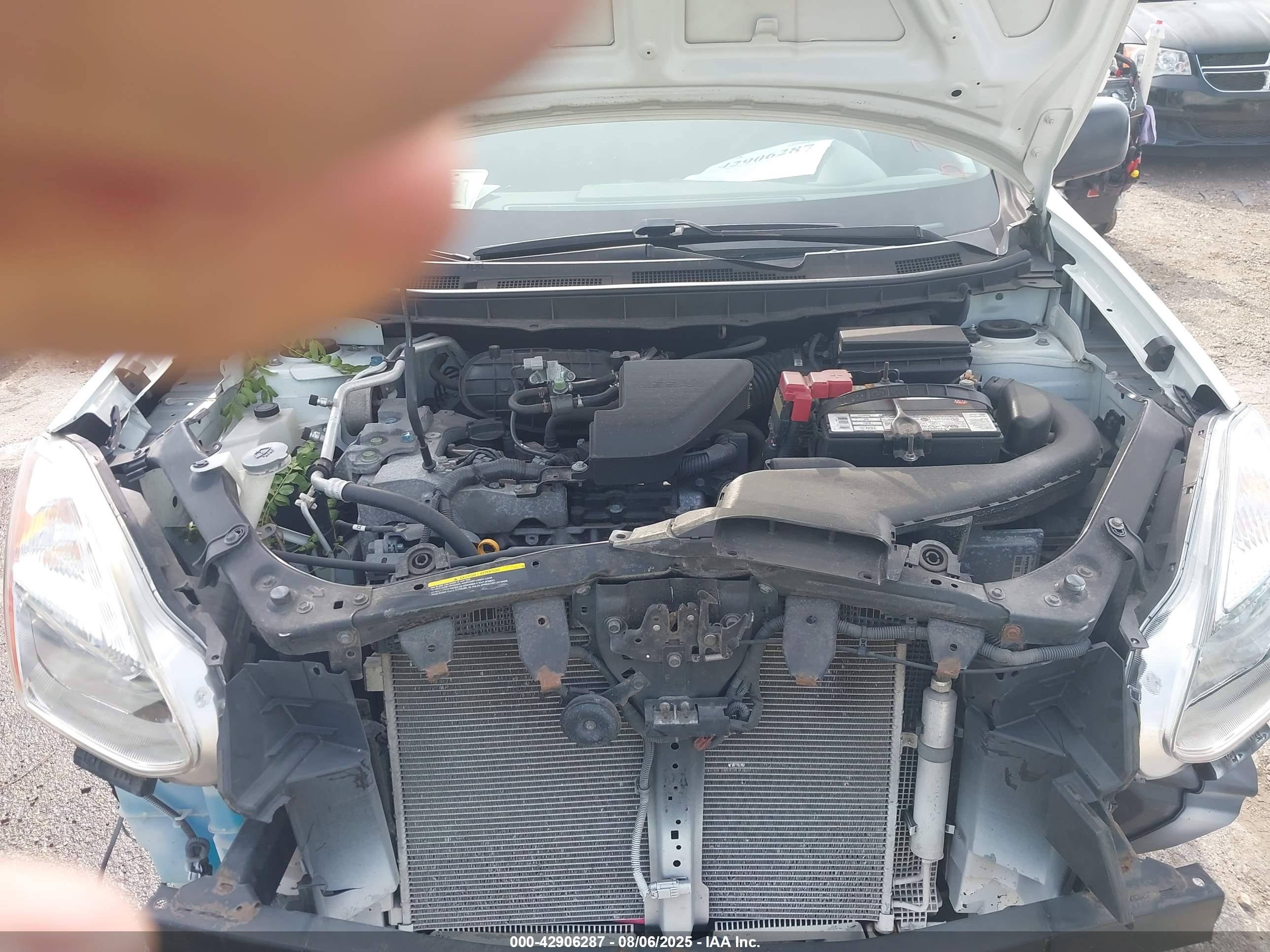 NISSAN ROGUE image 10