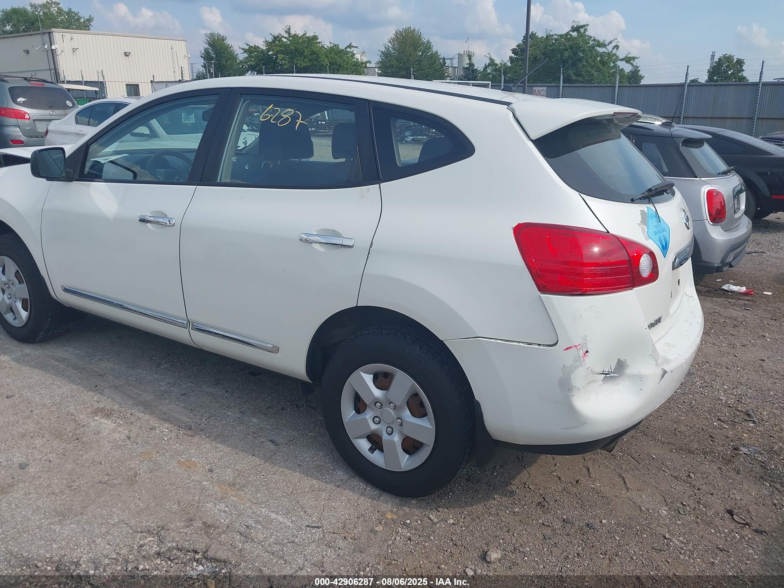 NISSAN ROGUE image 3