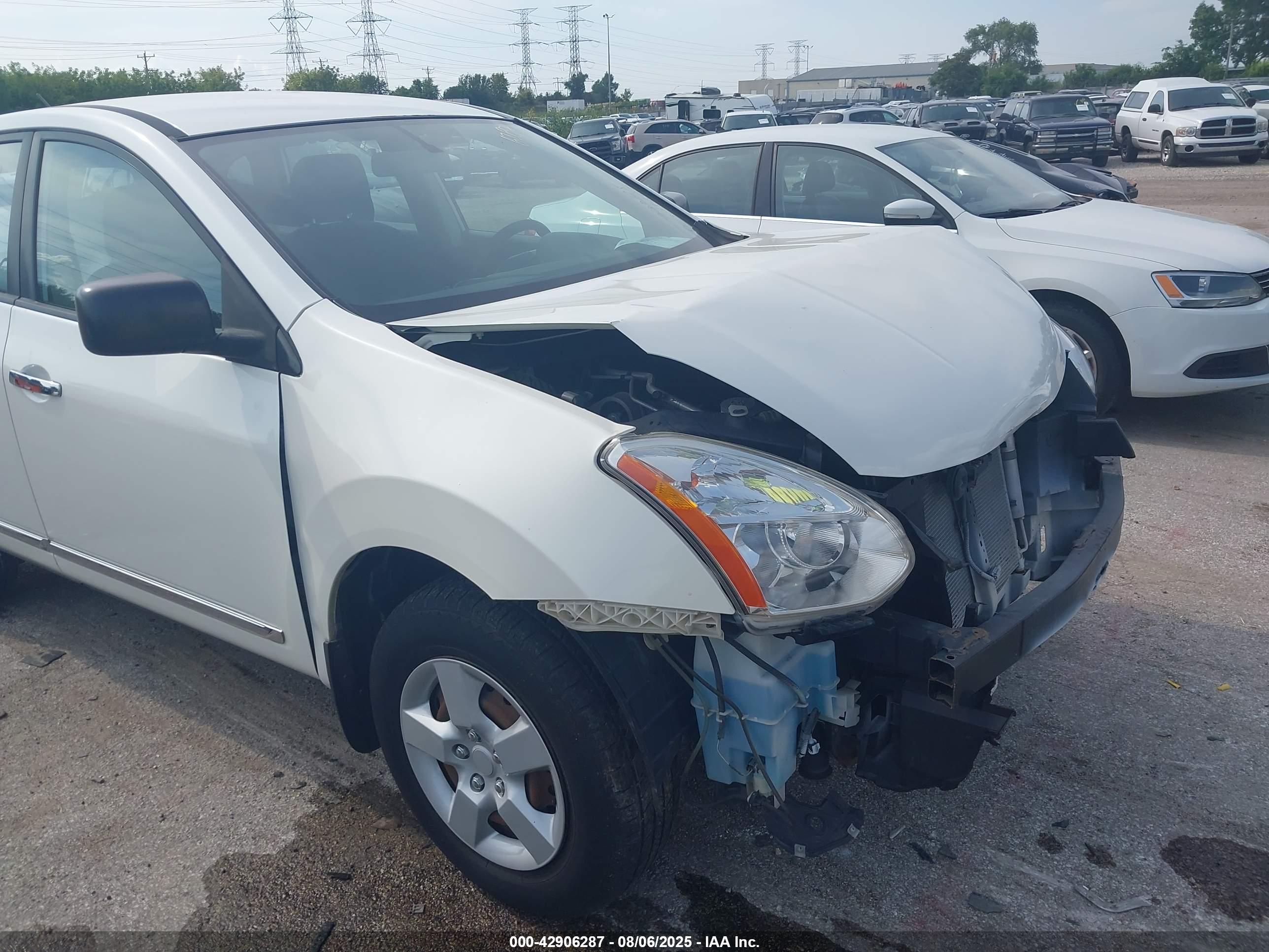NISSAN ROGUE image 6