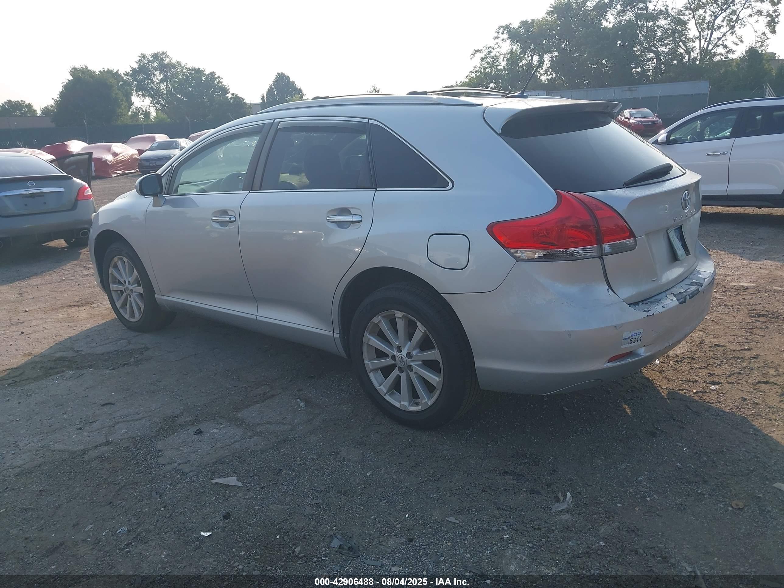 TOYOTA VENZA image 3