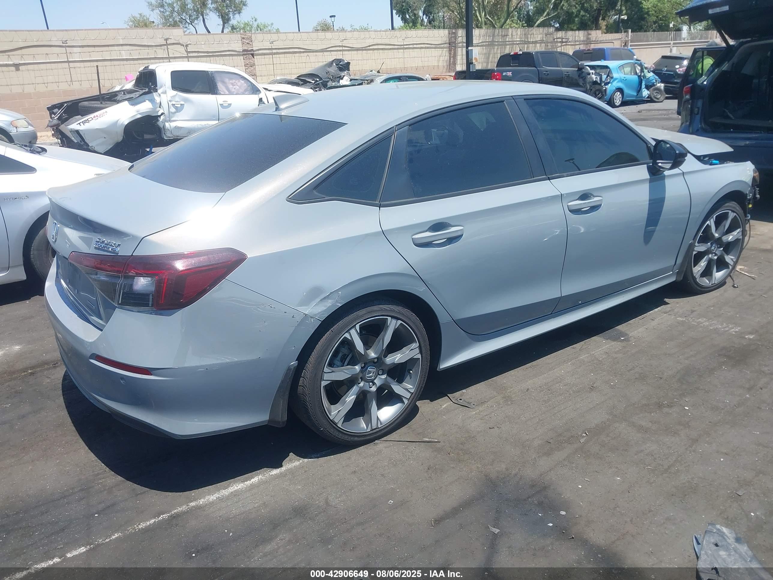 HONDA CIVIC image 4