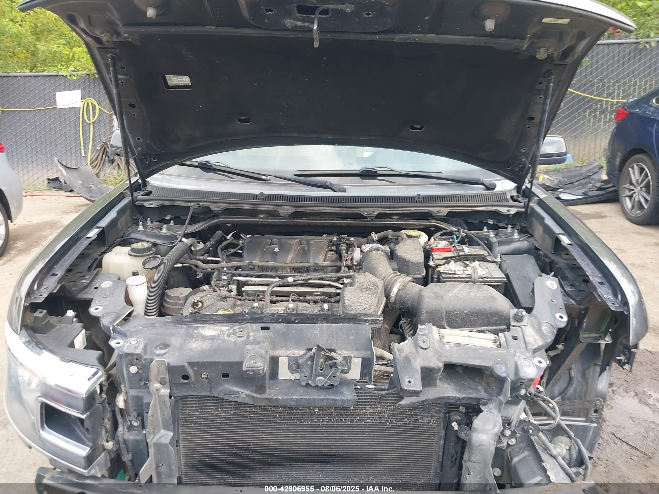 FORD FLEX image 10