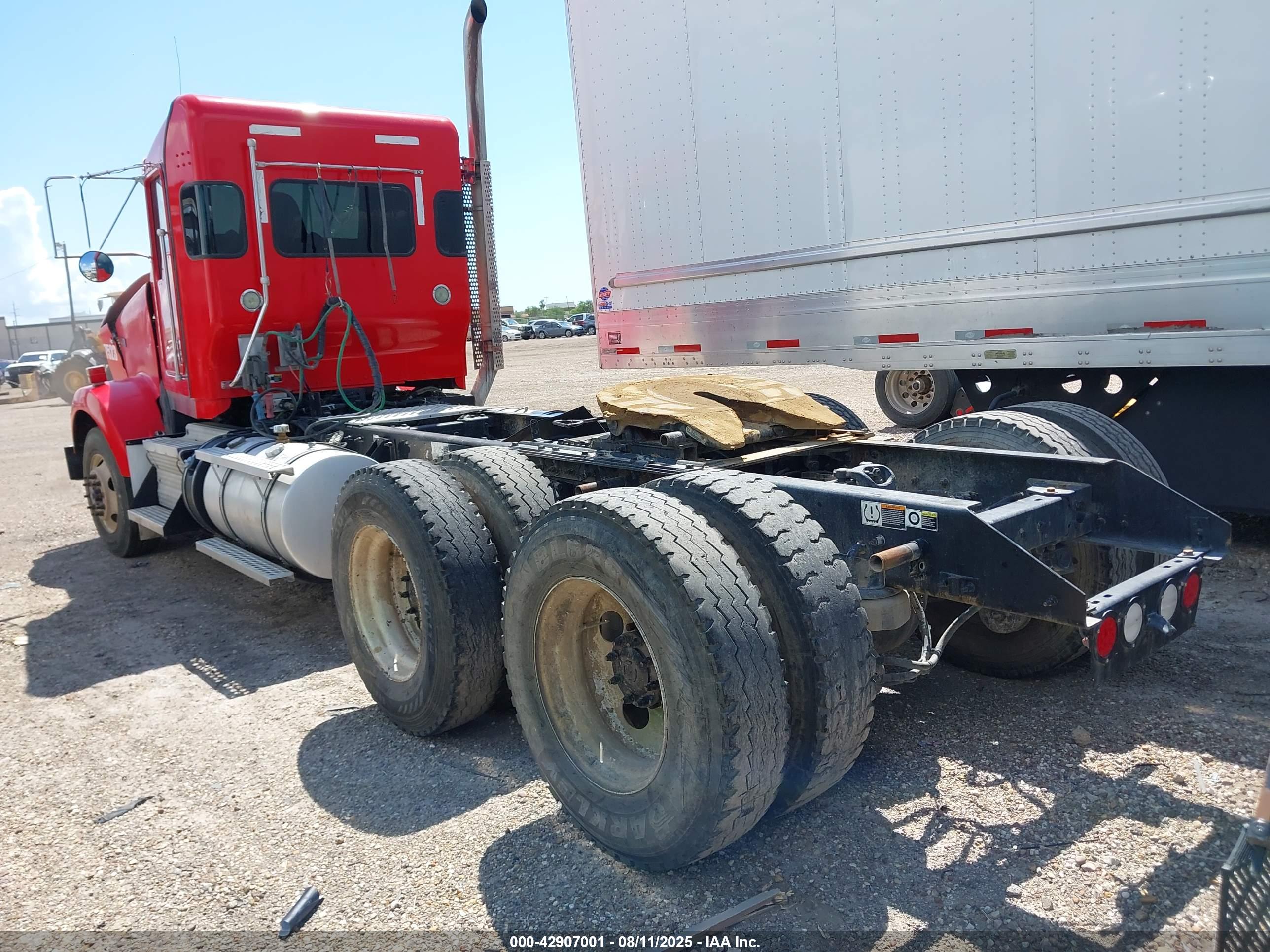 KENWORTH T800 image 3