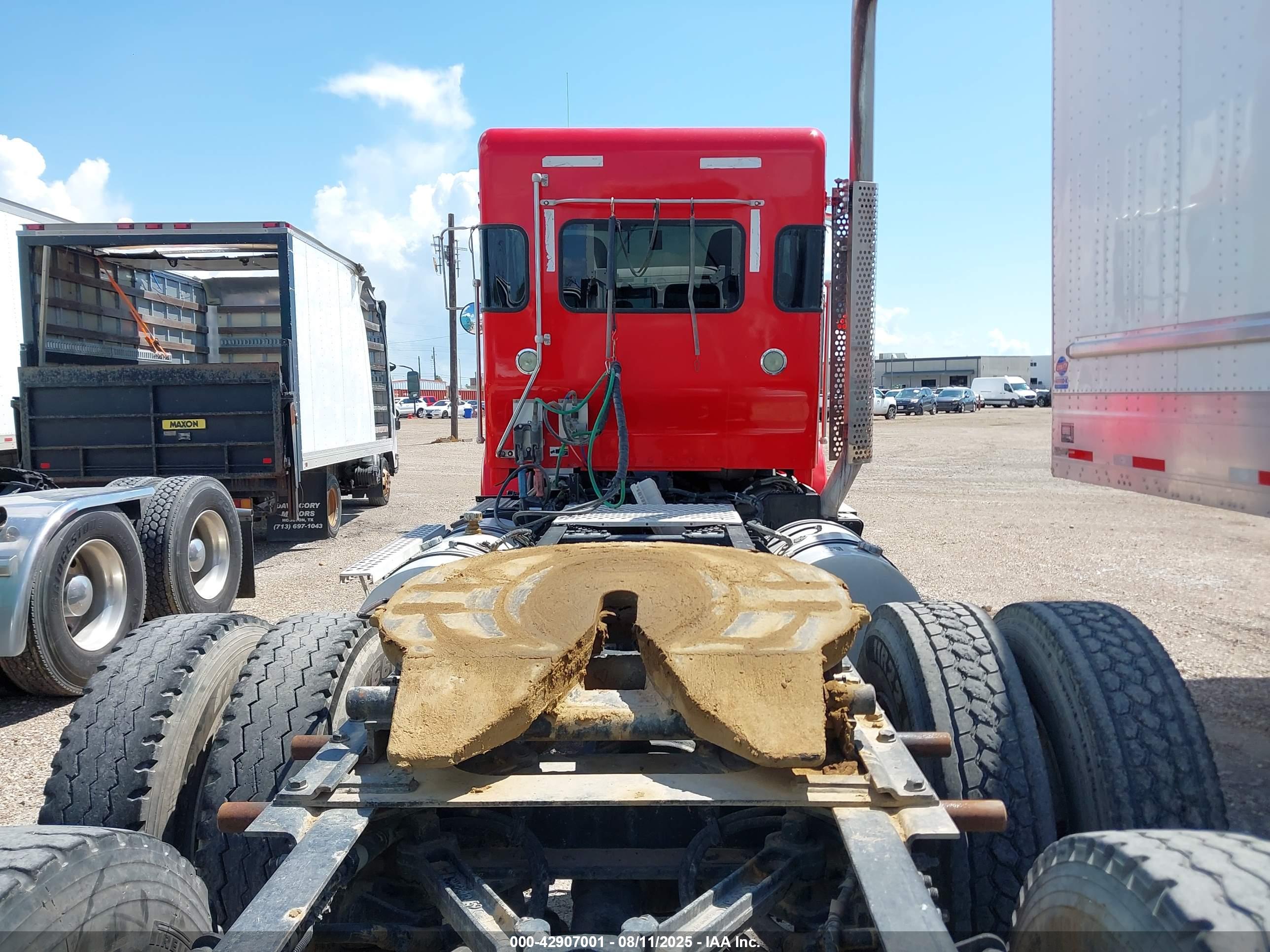 KENWORTH T800 image 8
