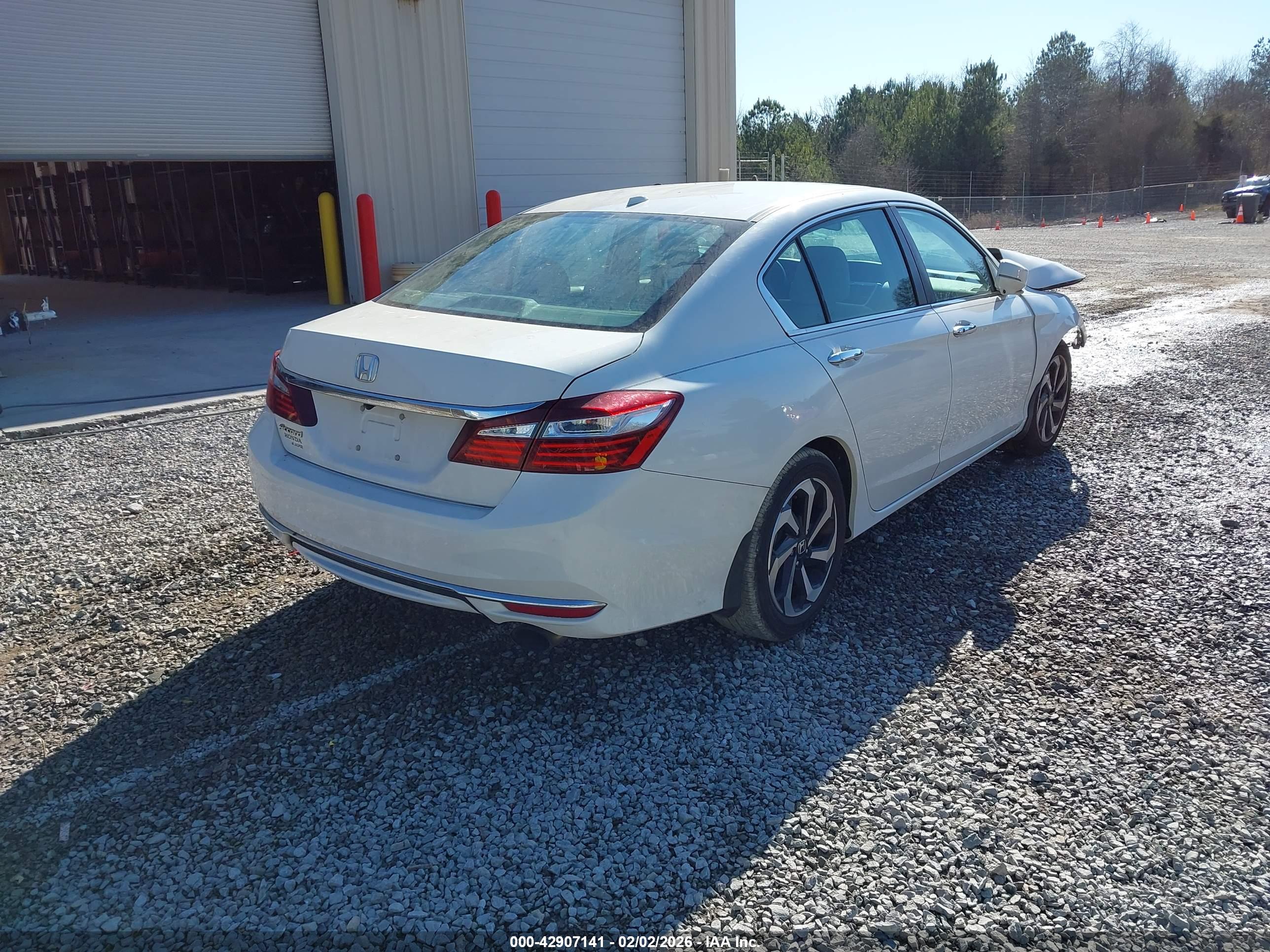 HONDA ACCORD image 4