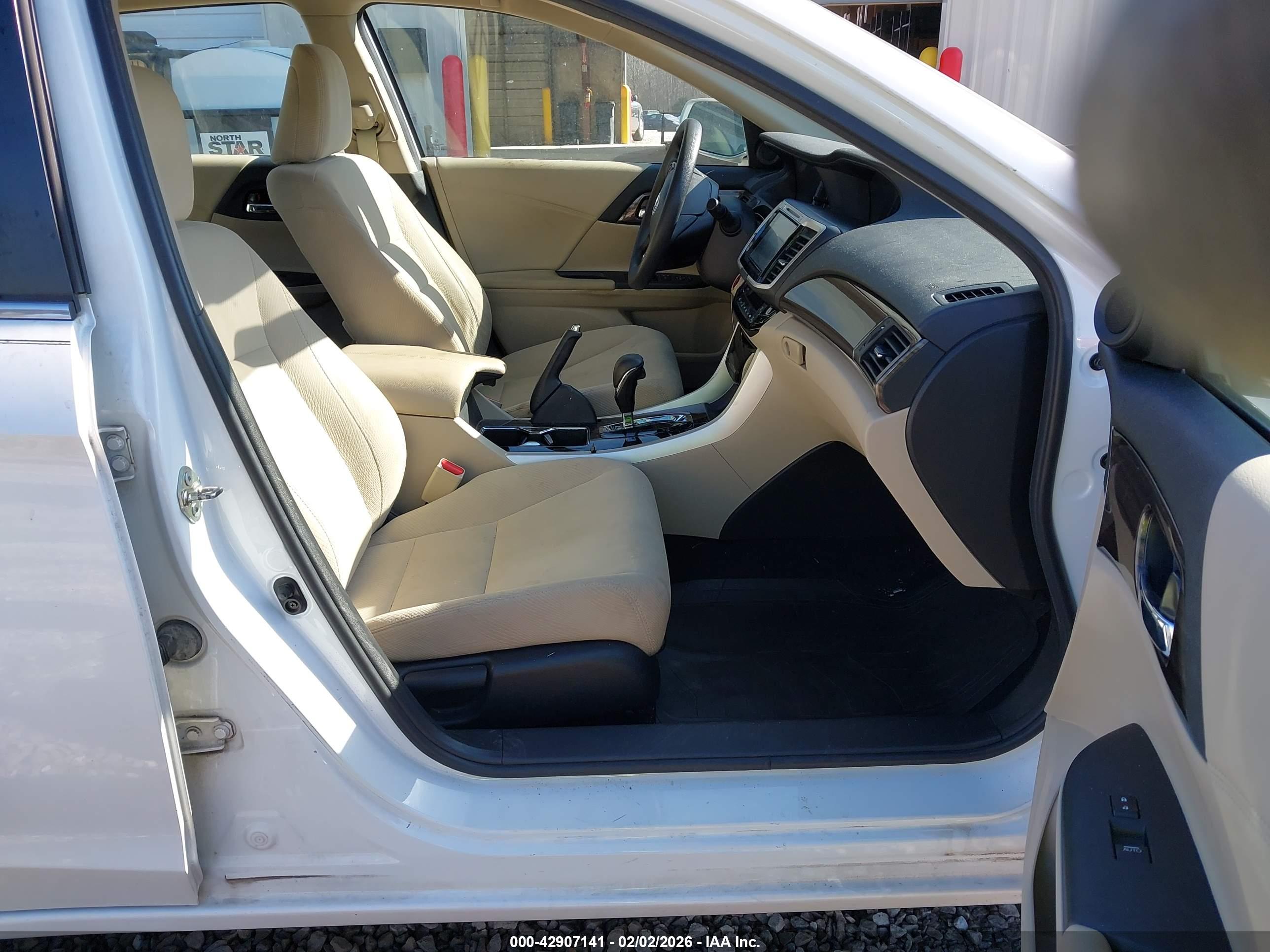 HONDA ACCORD image 5