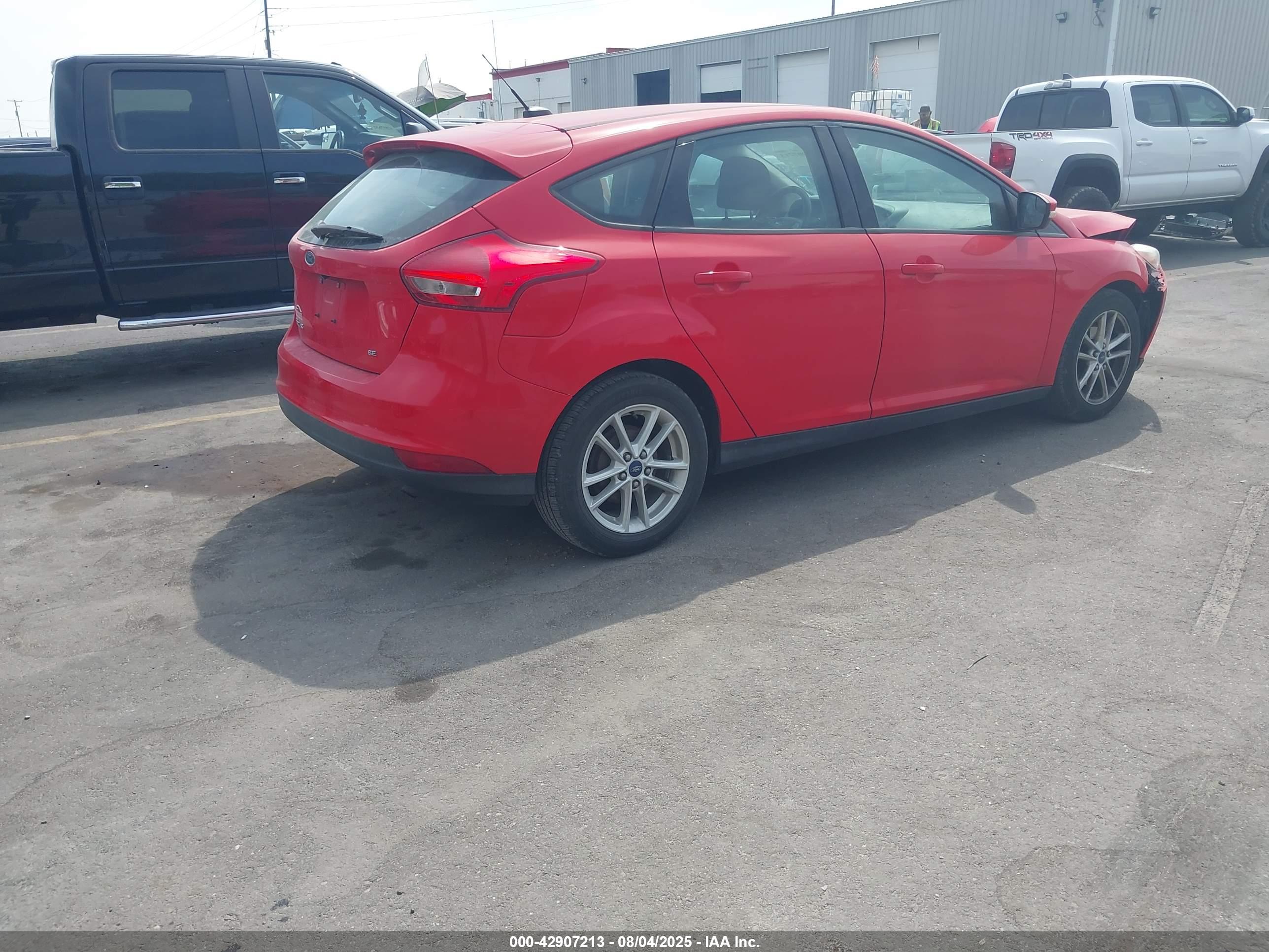 FORD FOCUS image 4