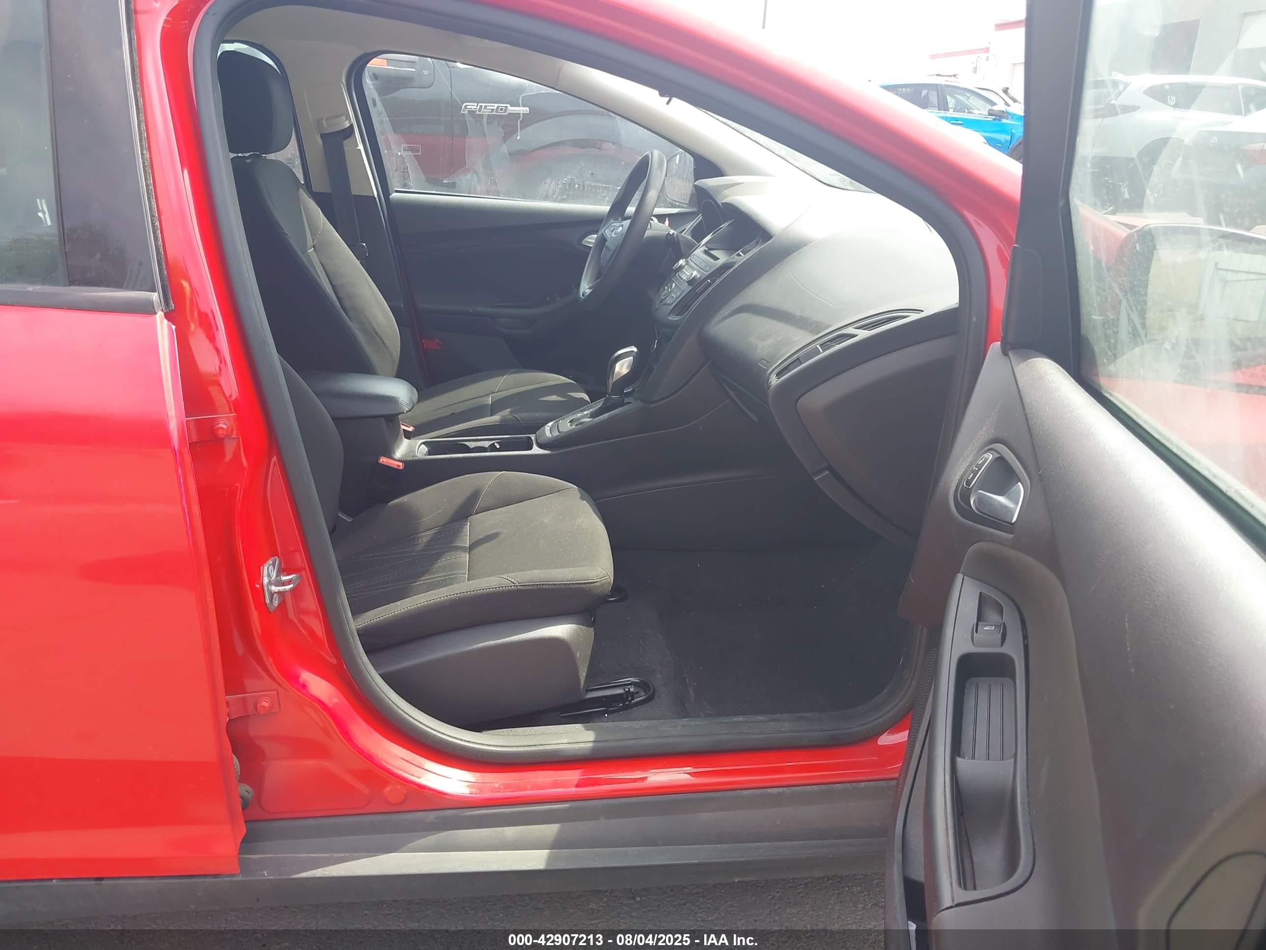 FORD FOCUS image 5
