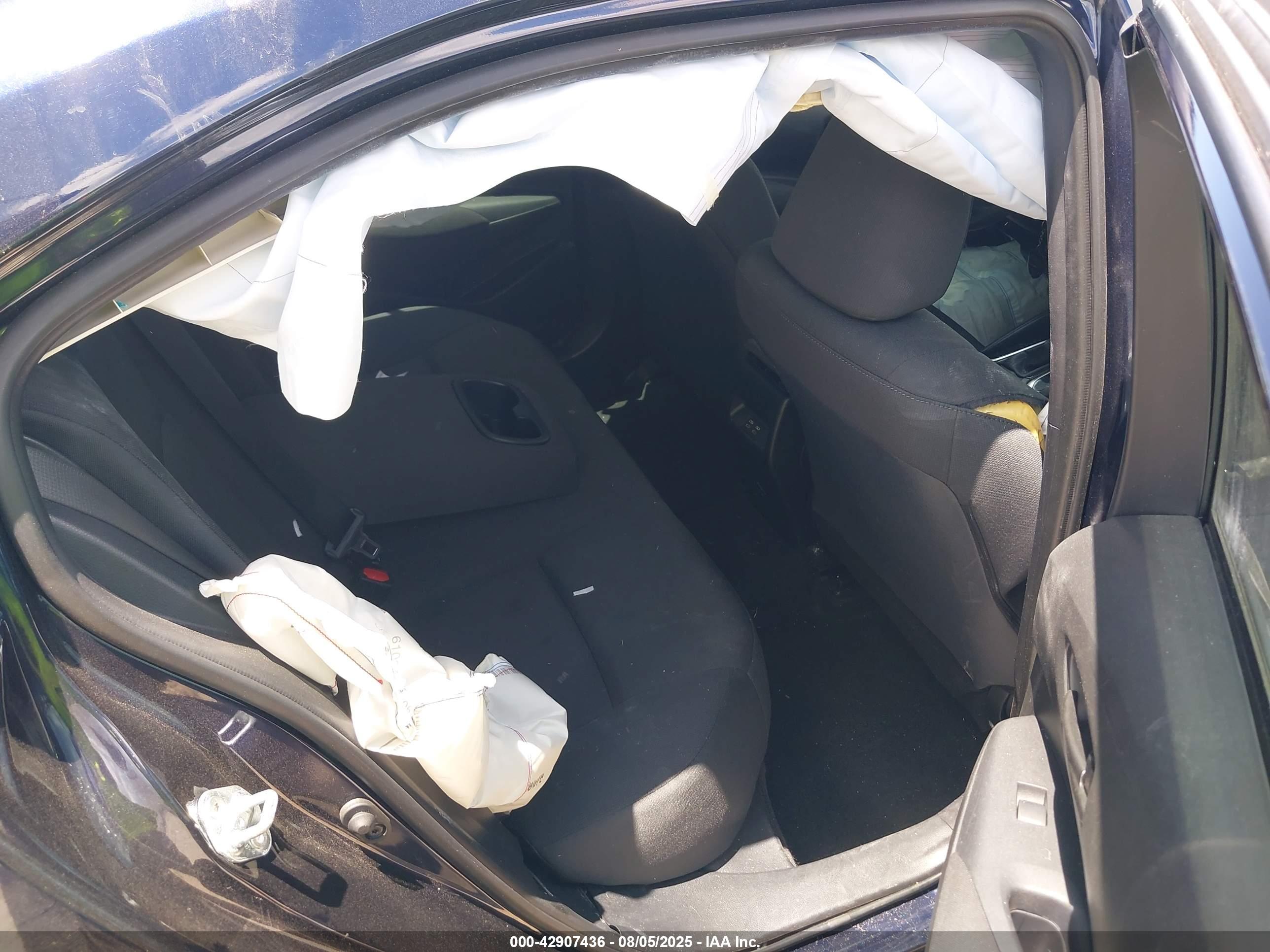 TOYOTA COROLLA image 8