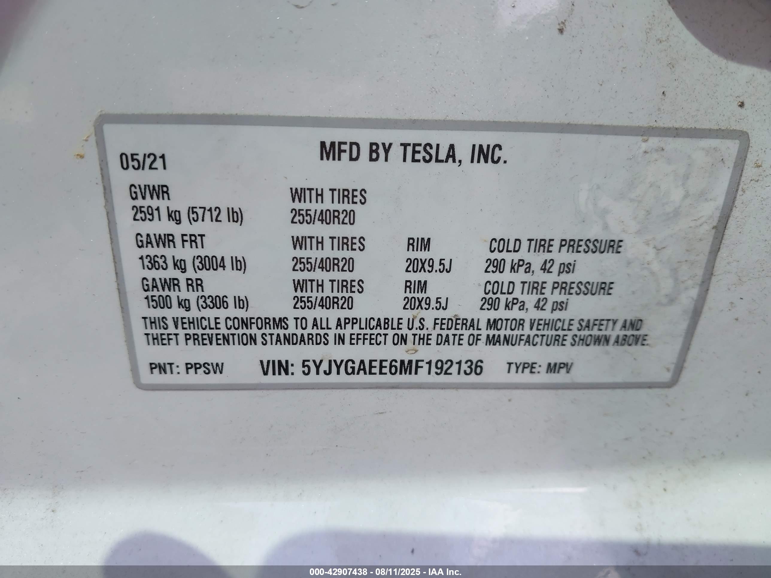TESLA MODEL image 9