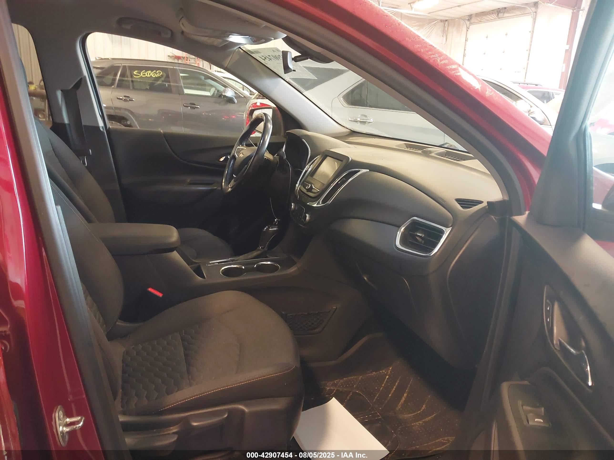 CHEVROLET EQUINOX image 5