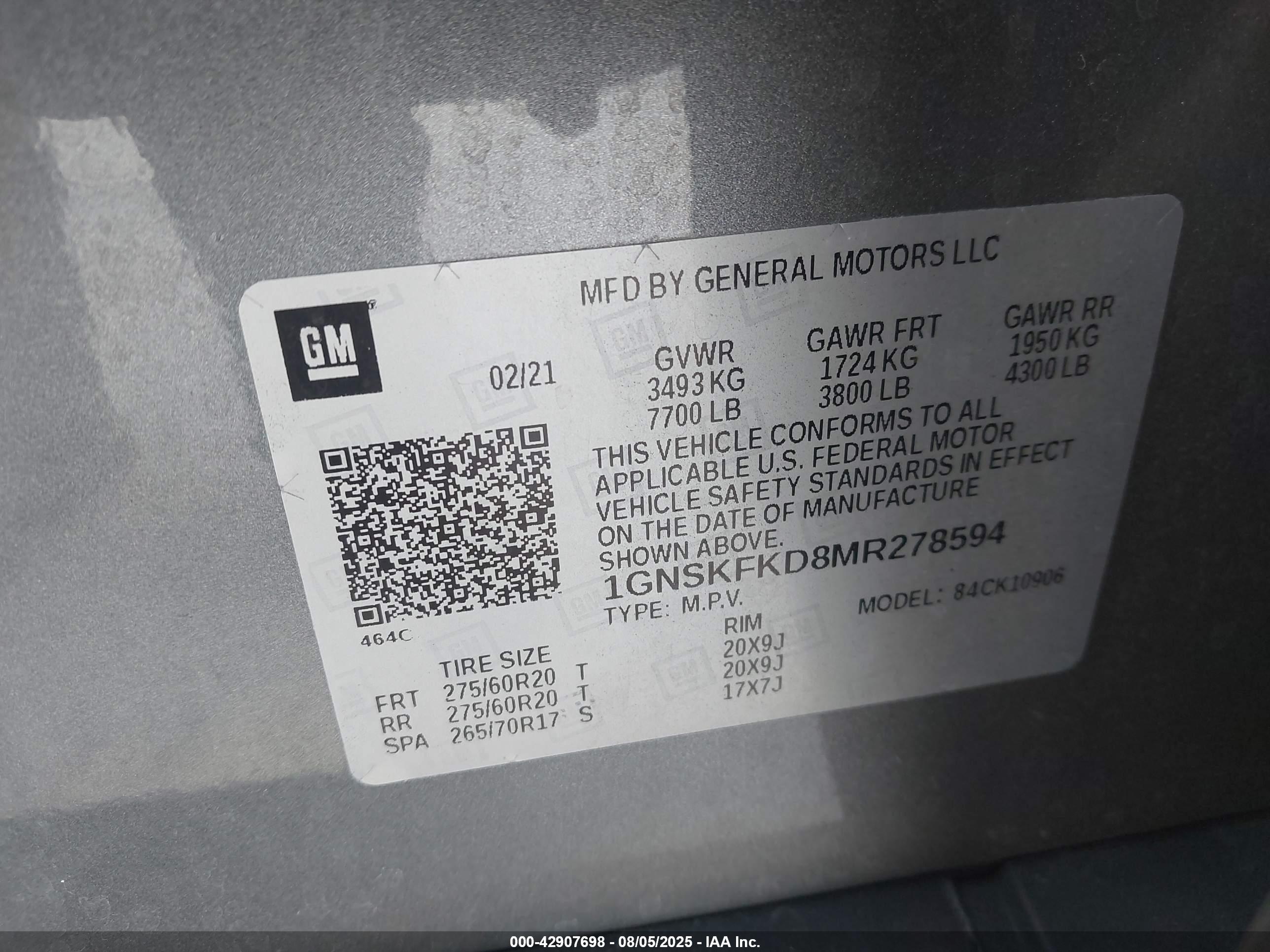 CHEVROLET SUBURBAN image 9