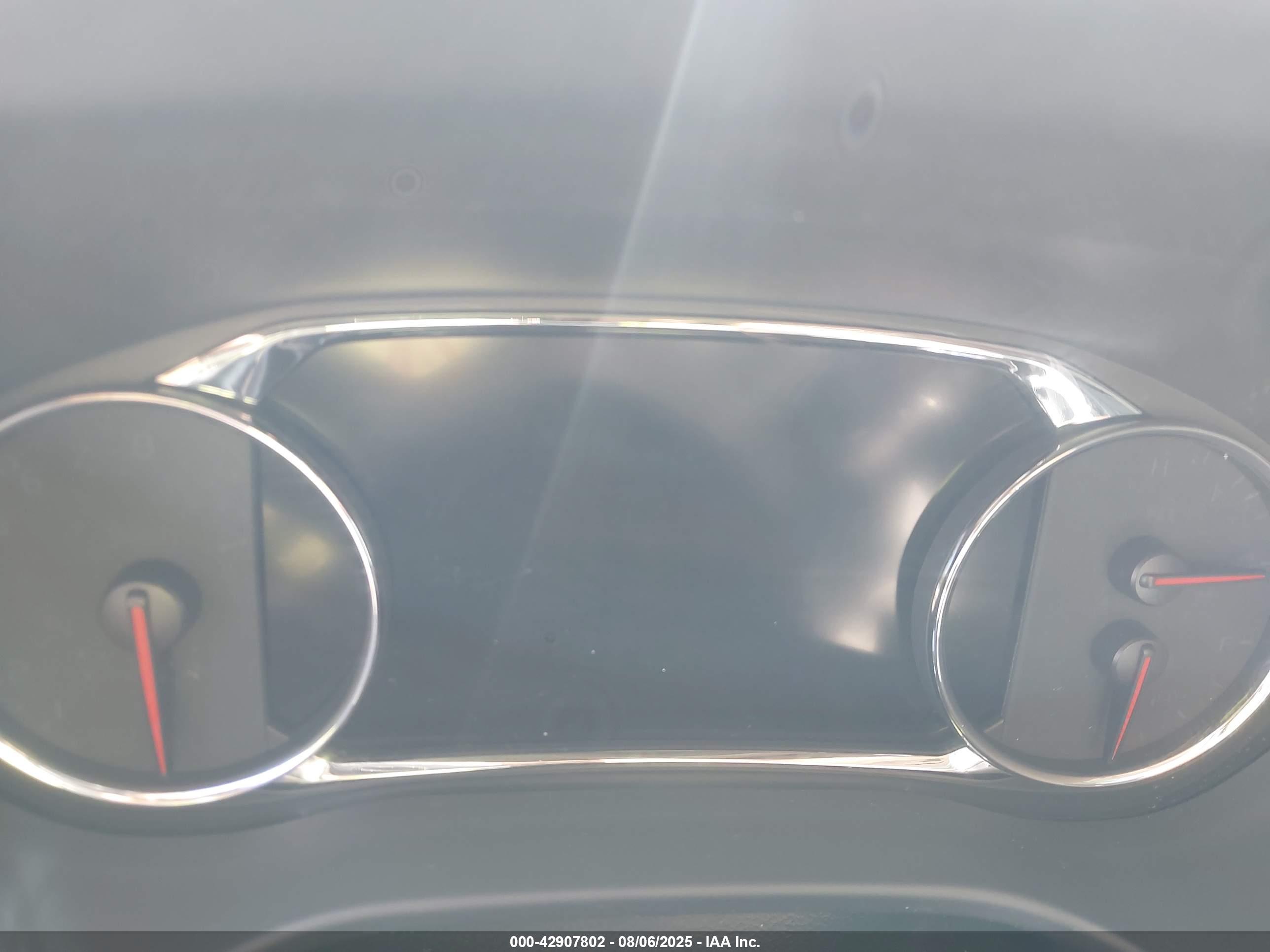 GMC ACADIA image 7