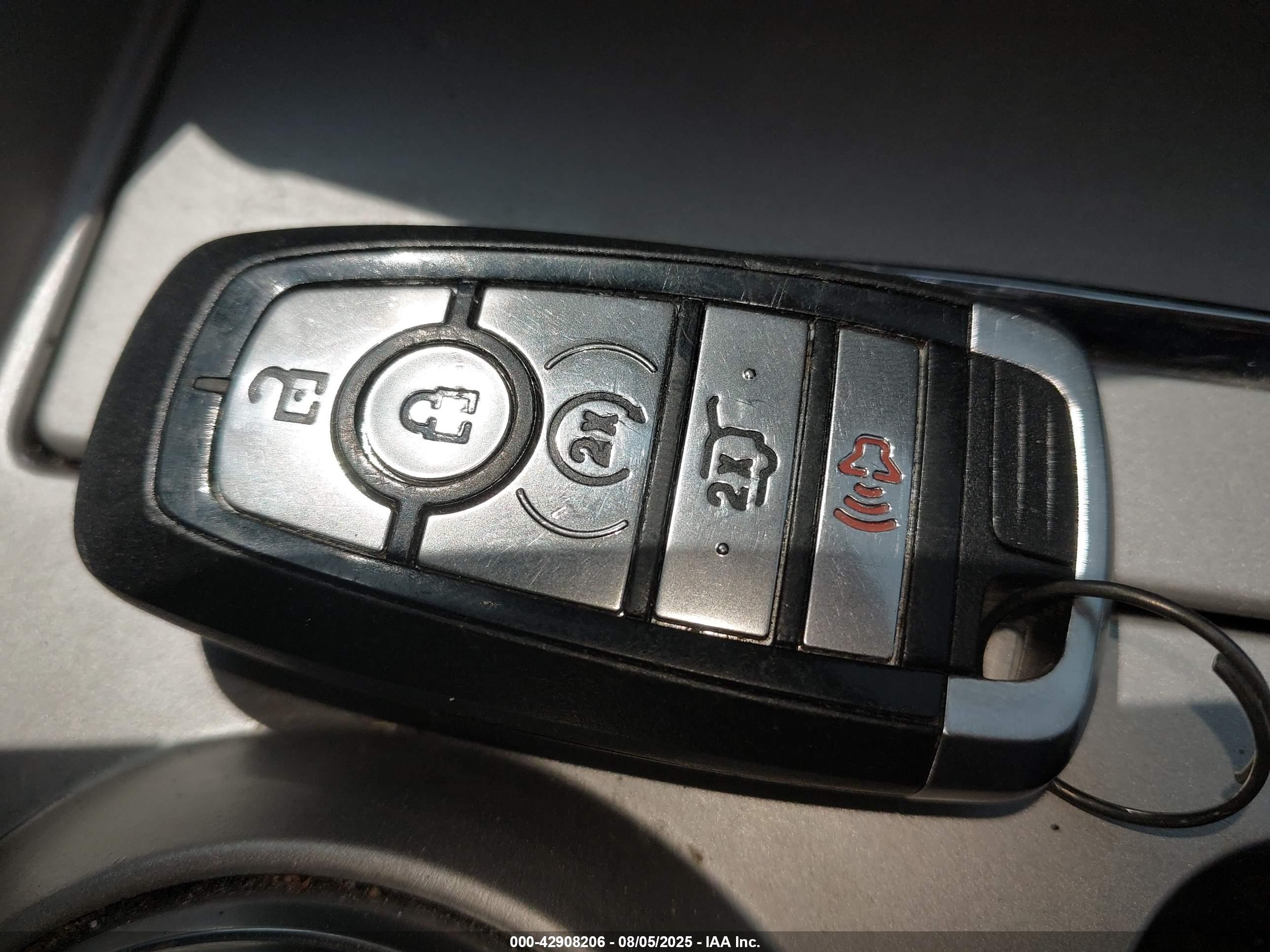 FORD EXPLORER image 11