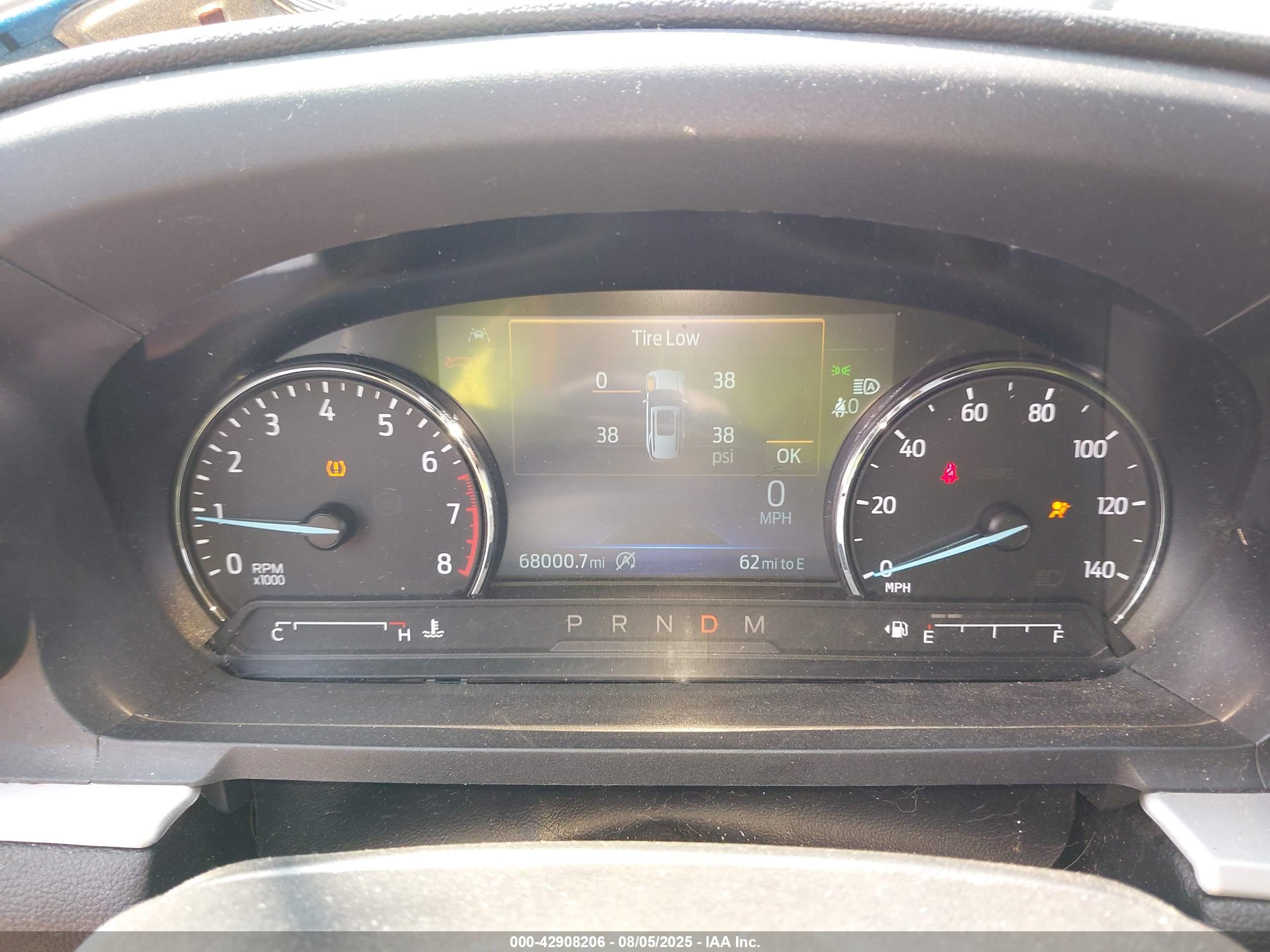 FORD EXPLORER image 7