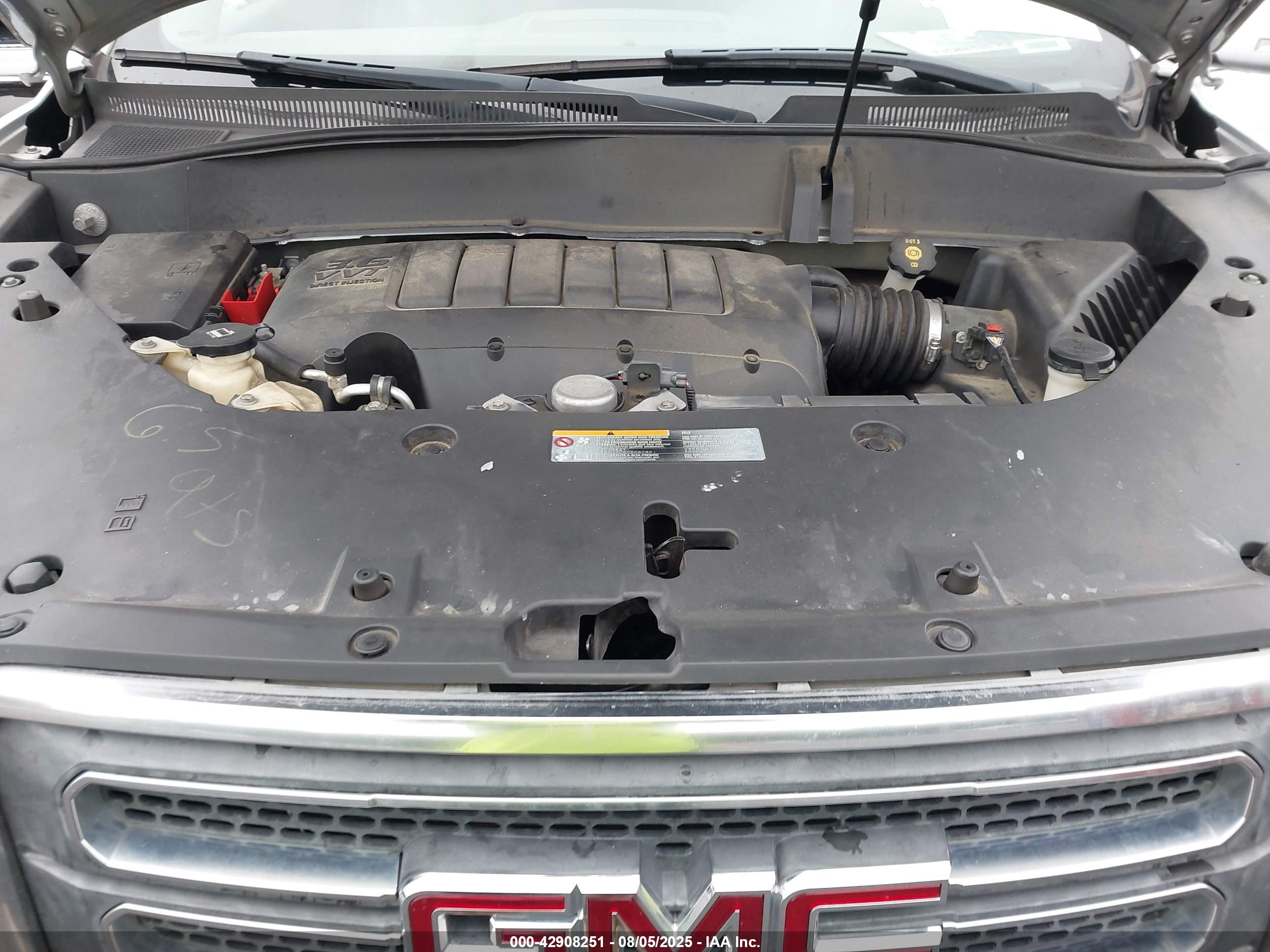 GMC ACADIA image 10
