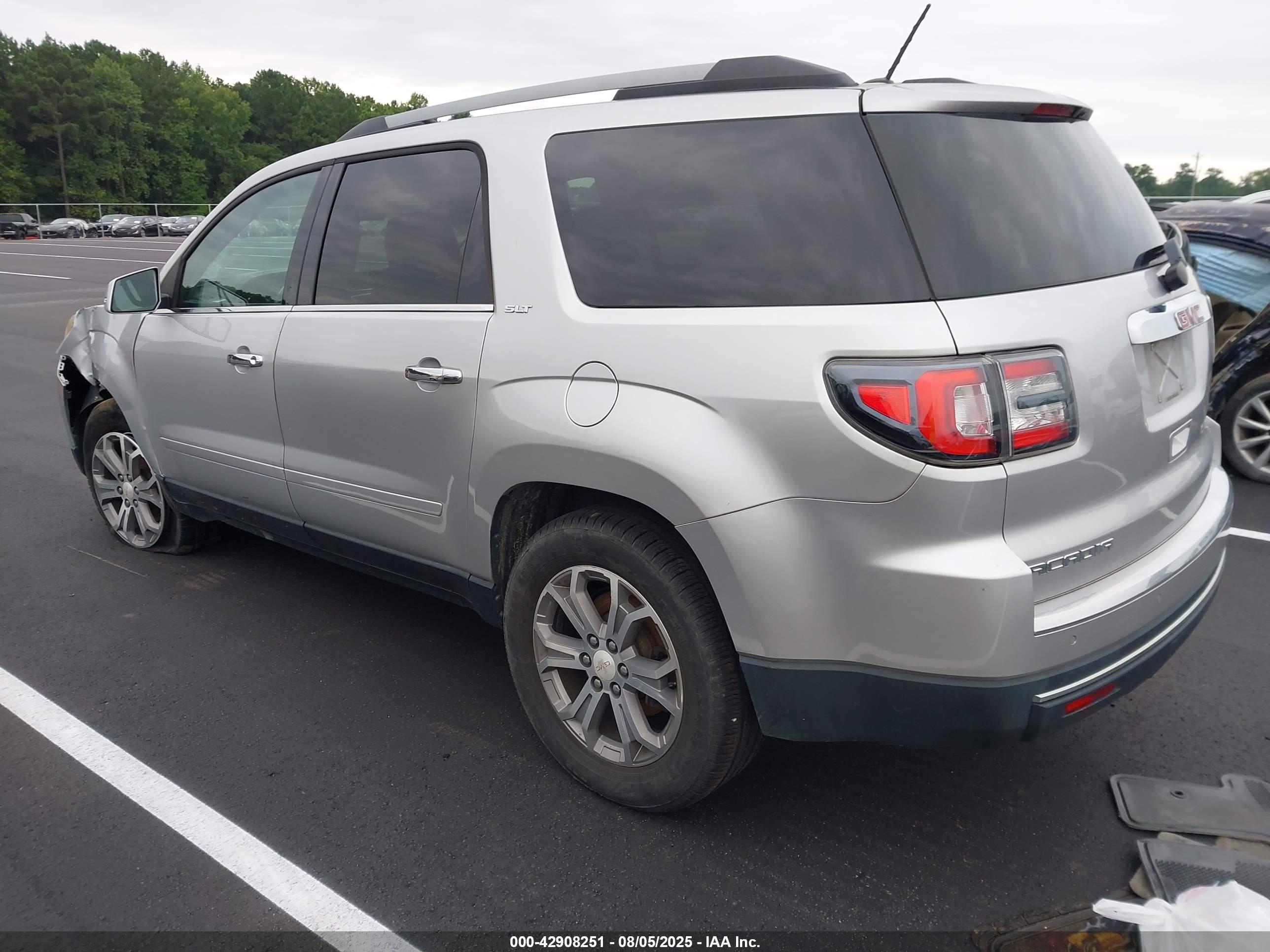 GMC ACADIA image 3