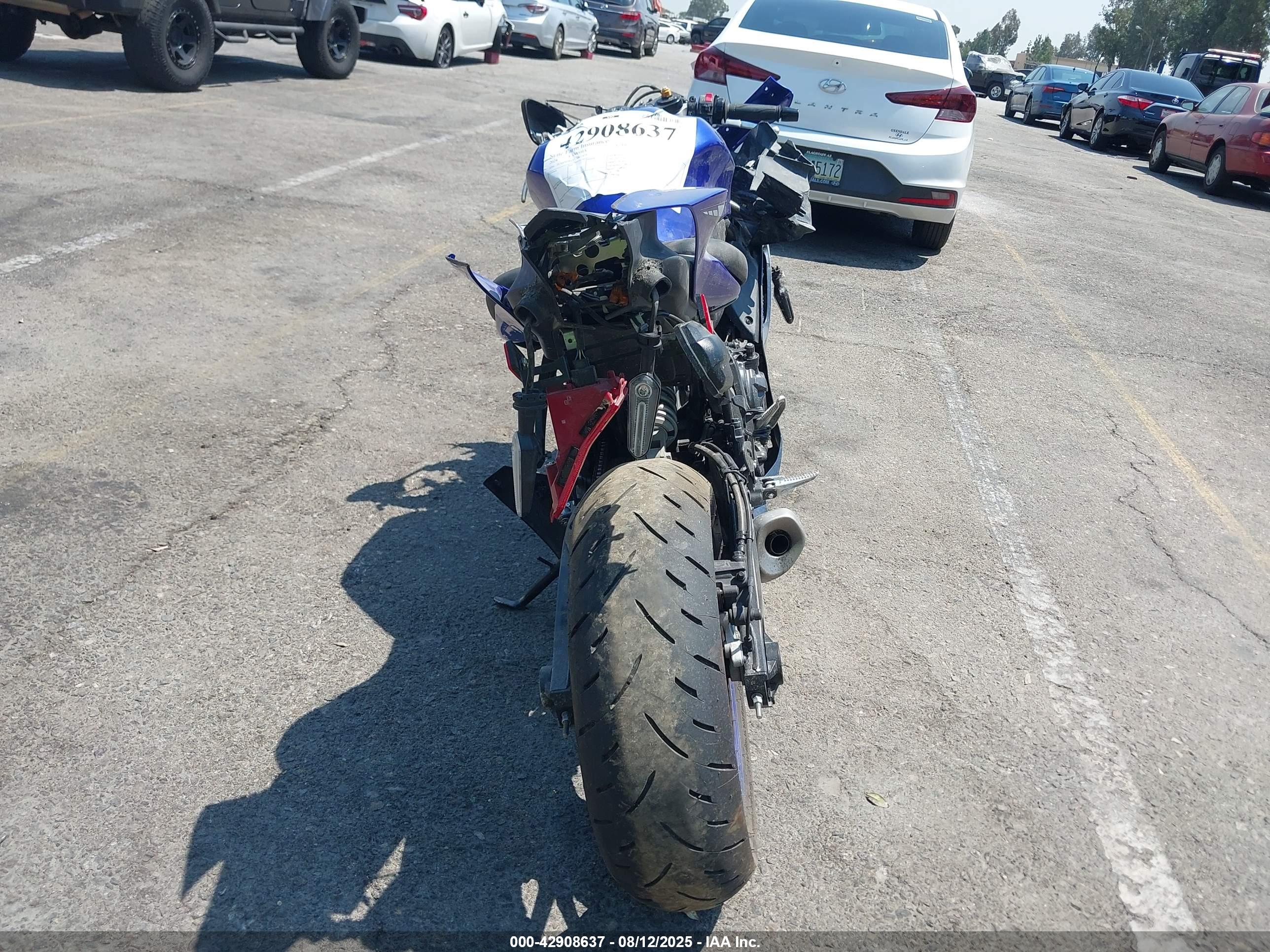 YAMAHA YZFR7 image 6