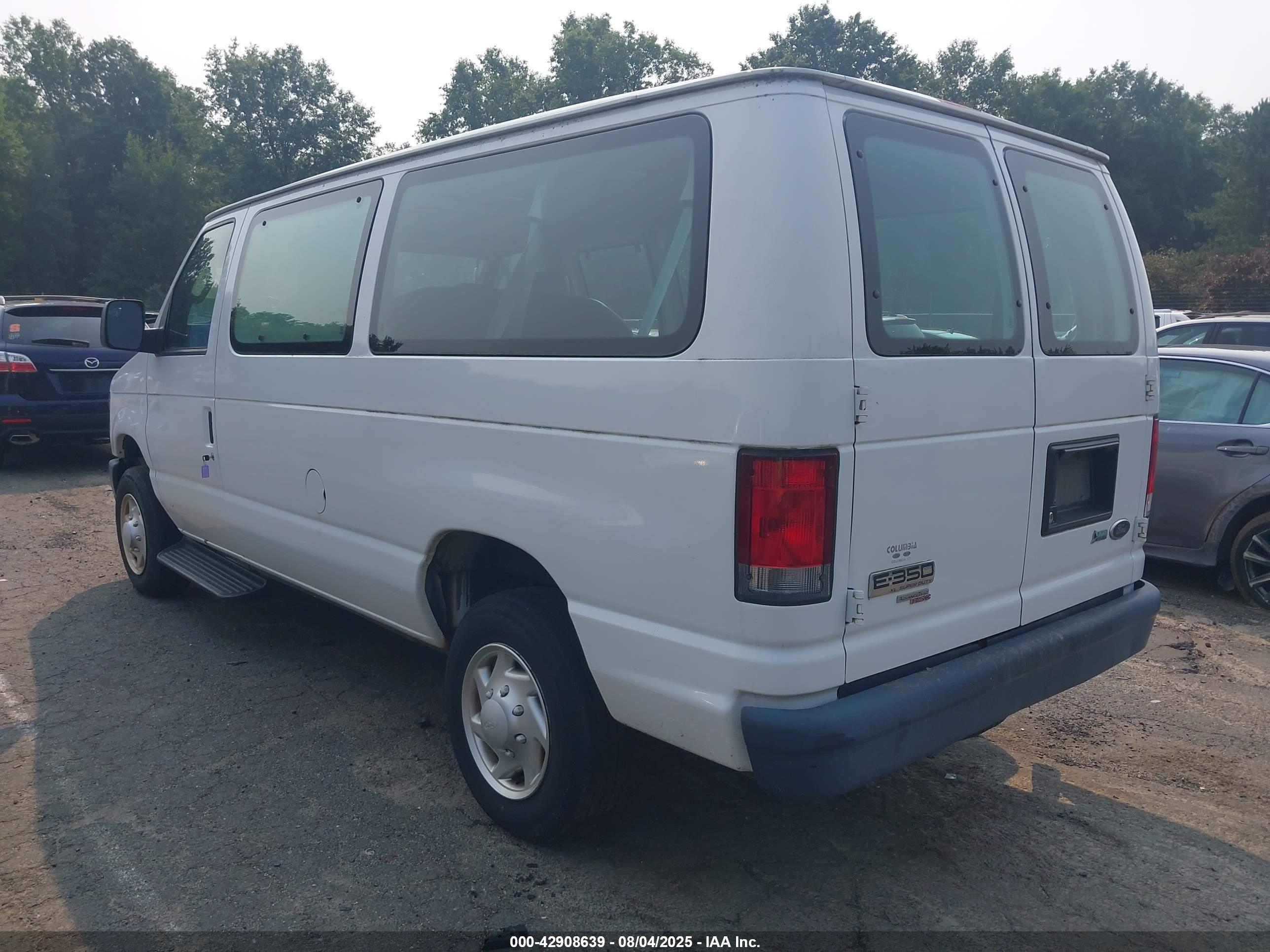 FORD E-350 image 3
