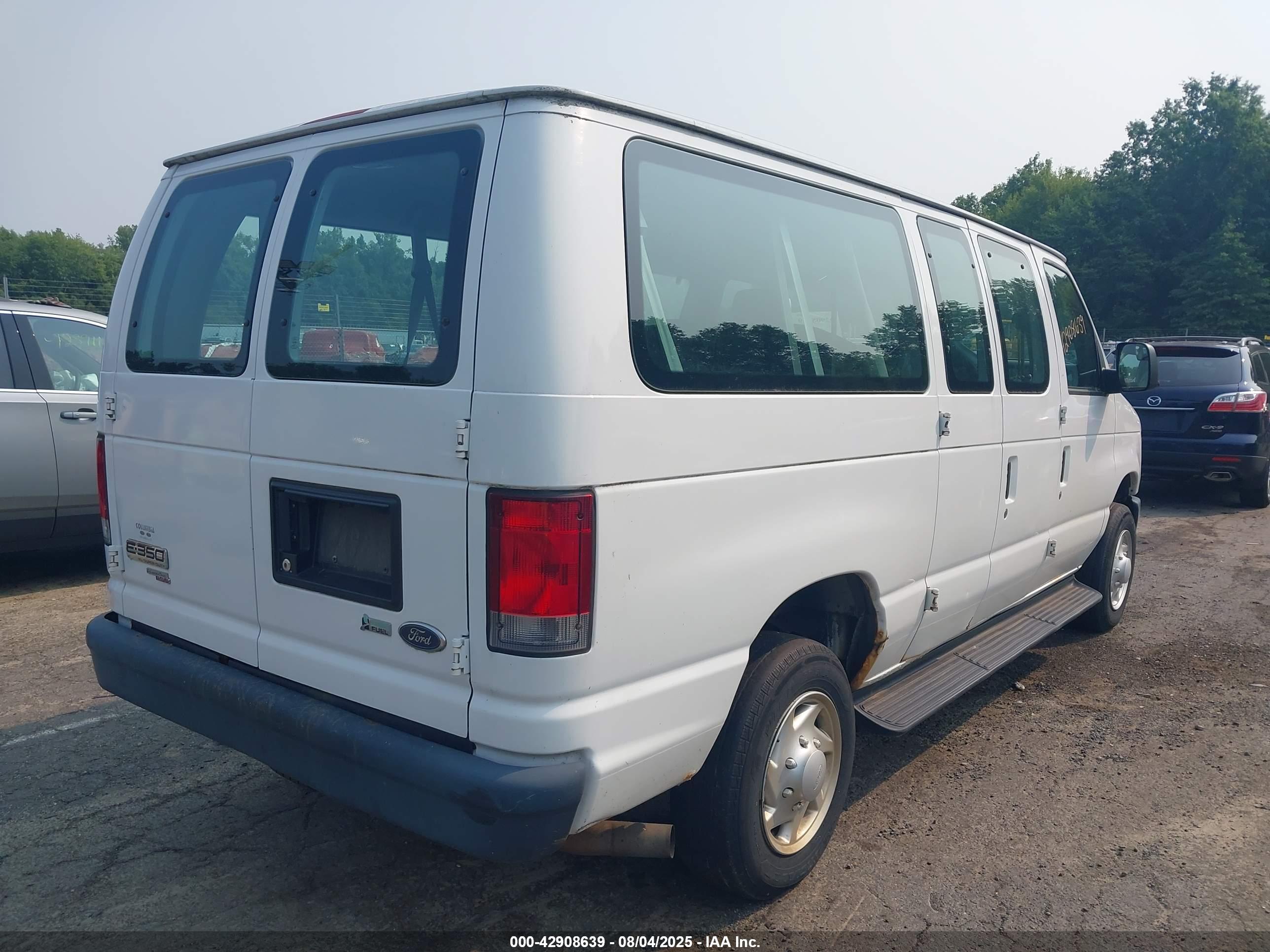 FORD E-350 image 4
