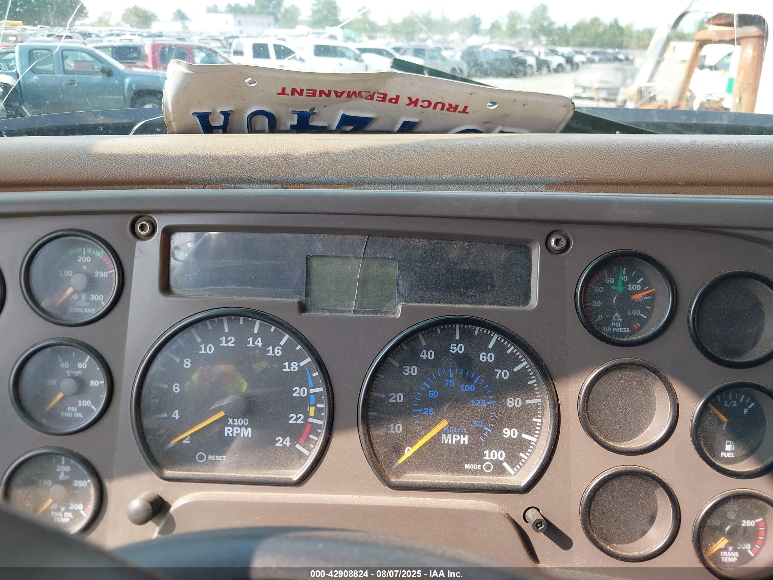 MACK 700 image 6