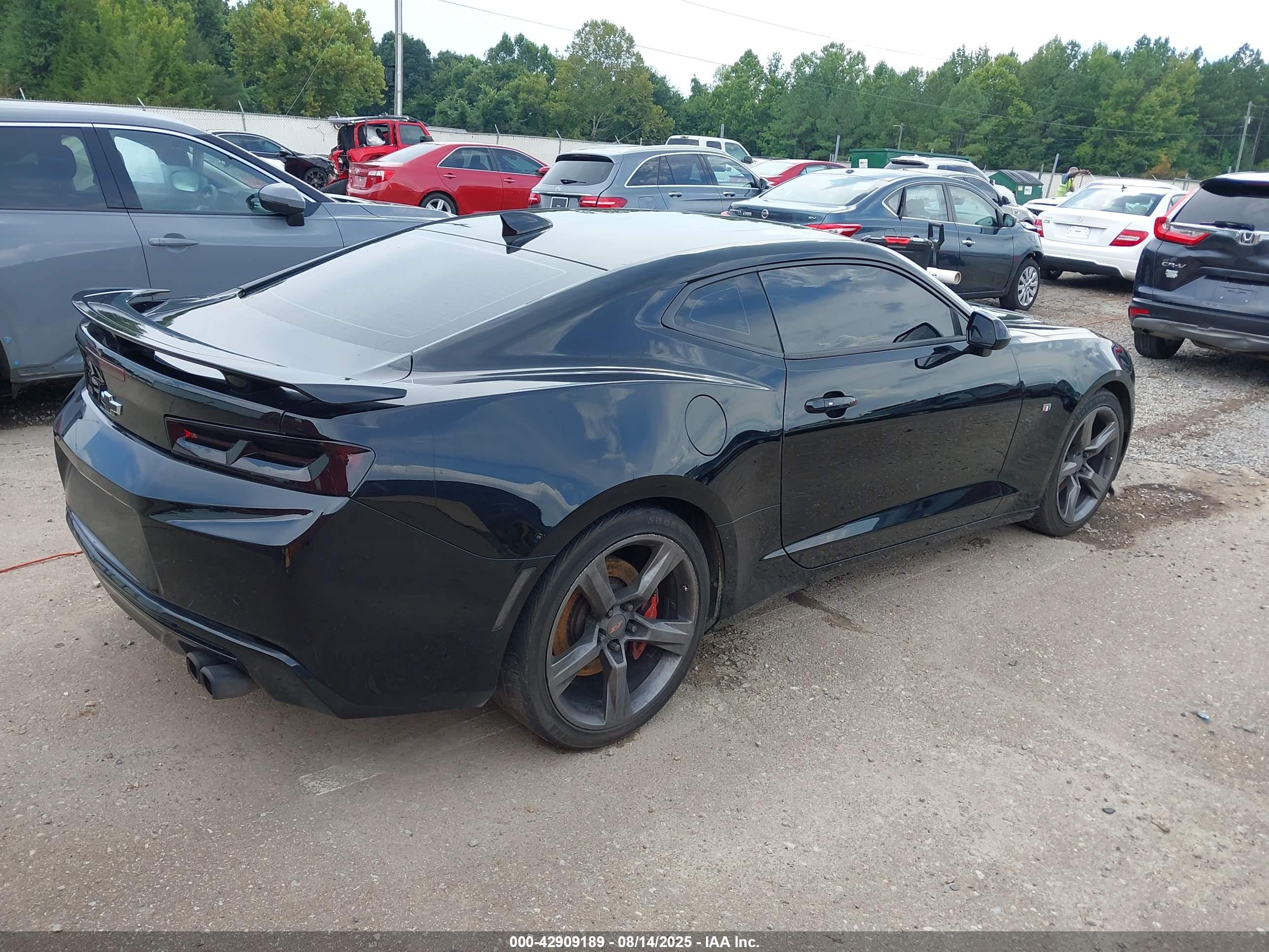 CHEVROLET CAMARO image 4