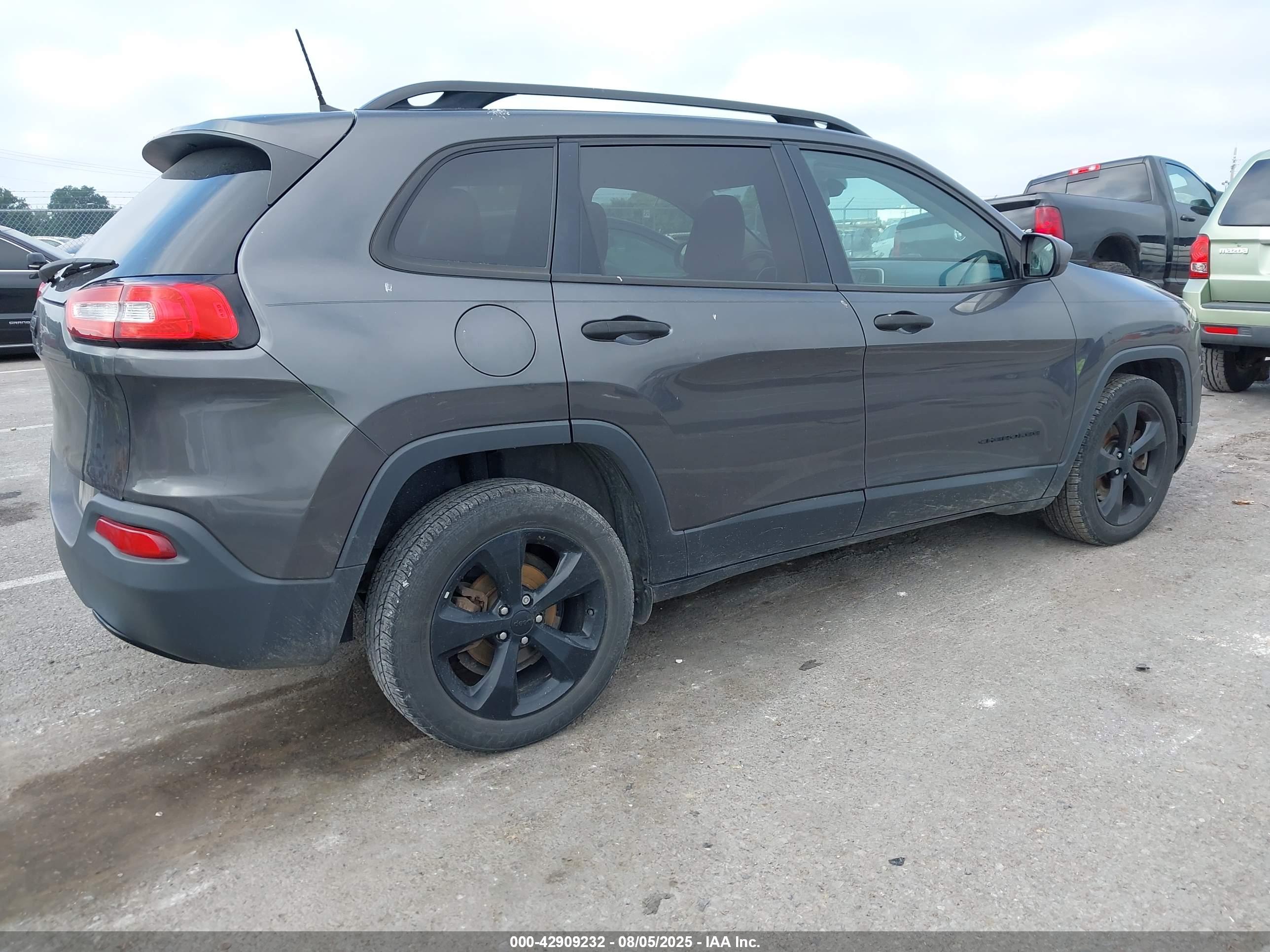 JEEP CHEROKEE image 4