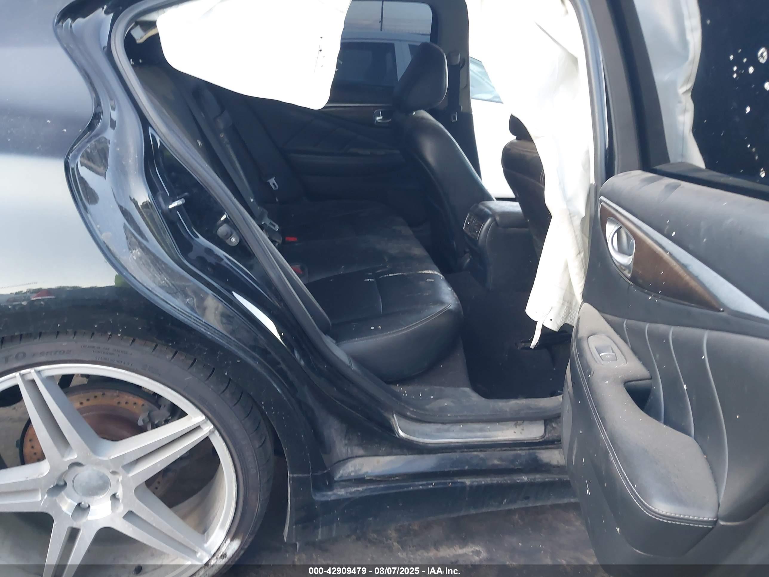 INFINITI Q50 image 8