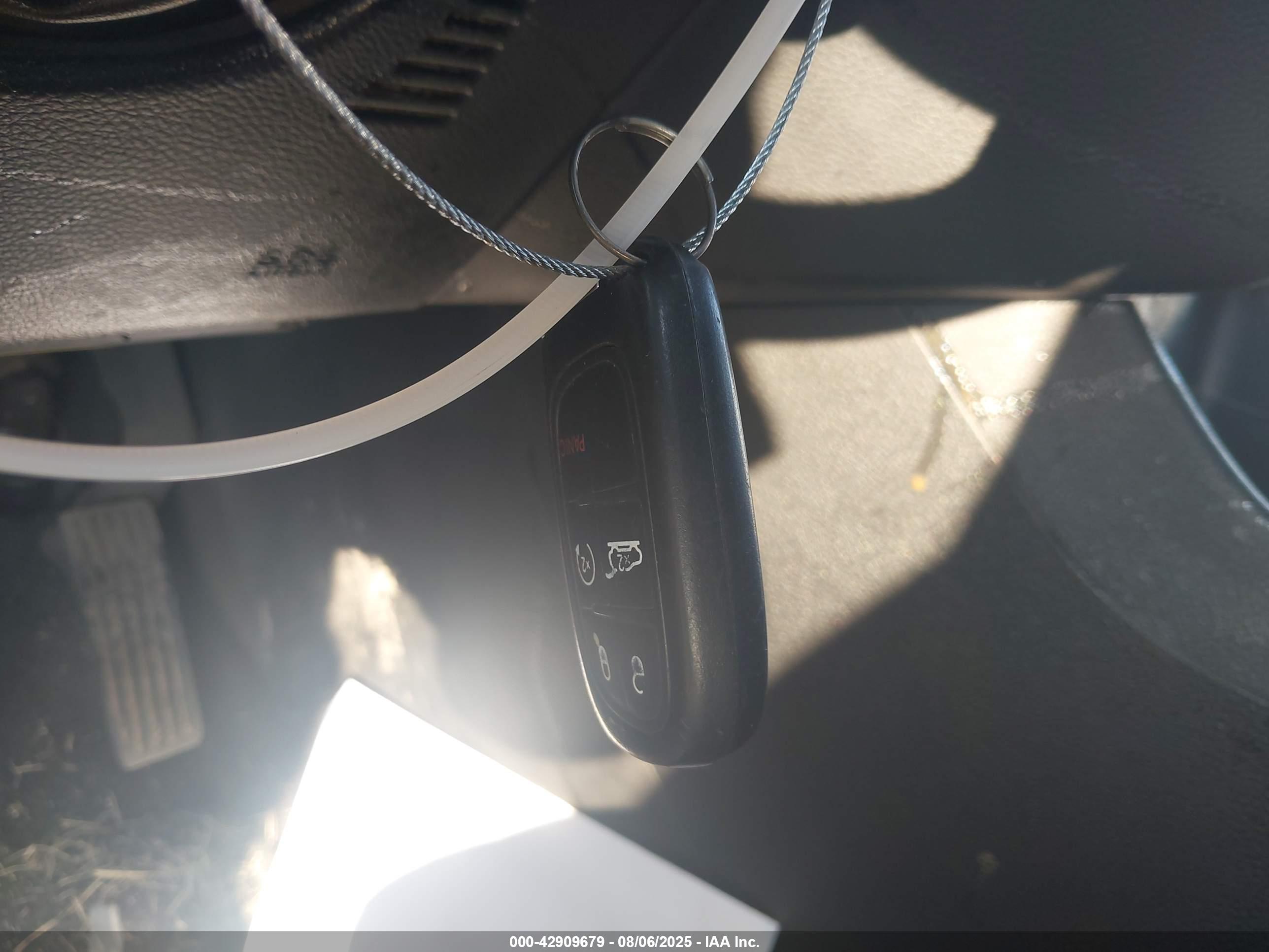 JEEP CHEROKEE image 11