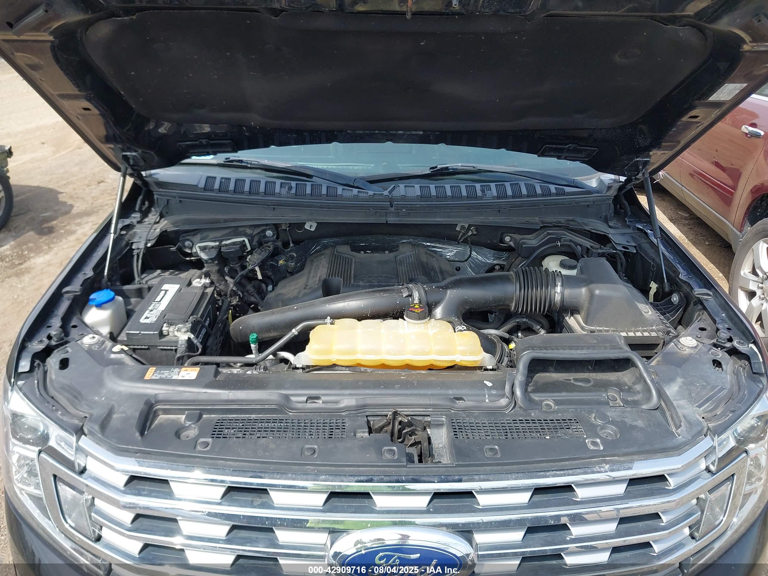 FORD EXPEDITION image 10