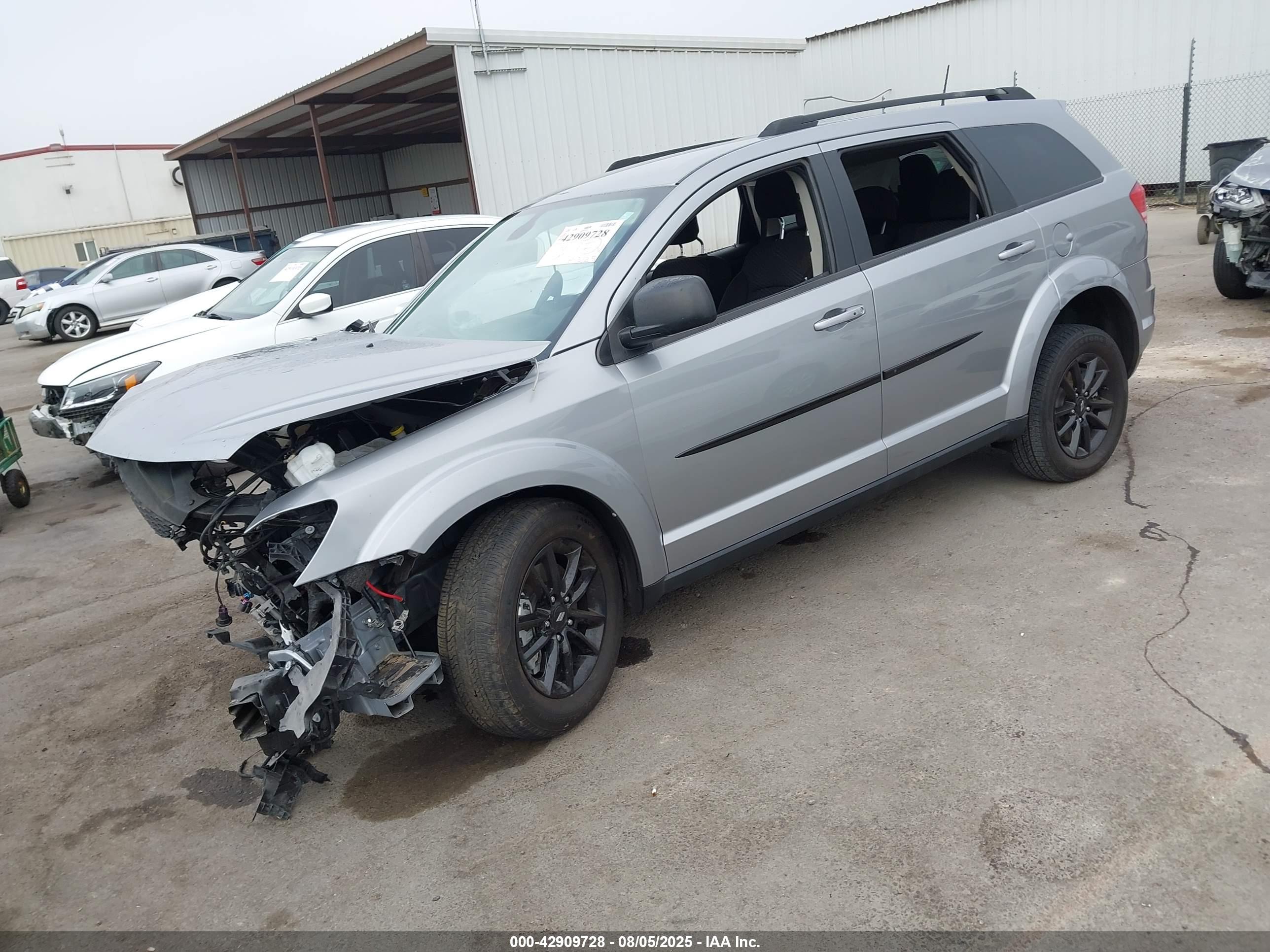 DODGE JOURNEY image 2