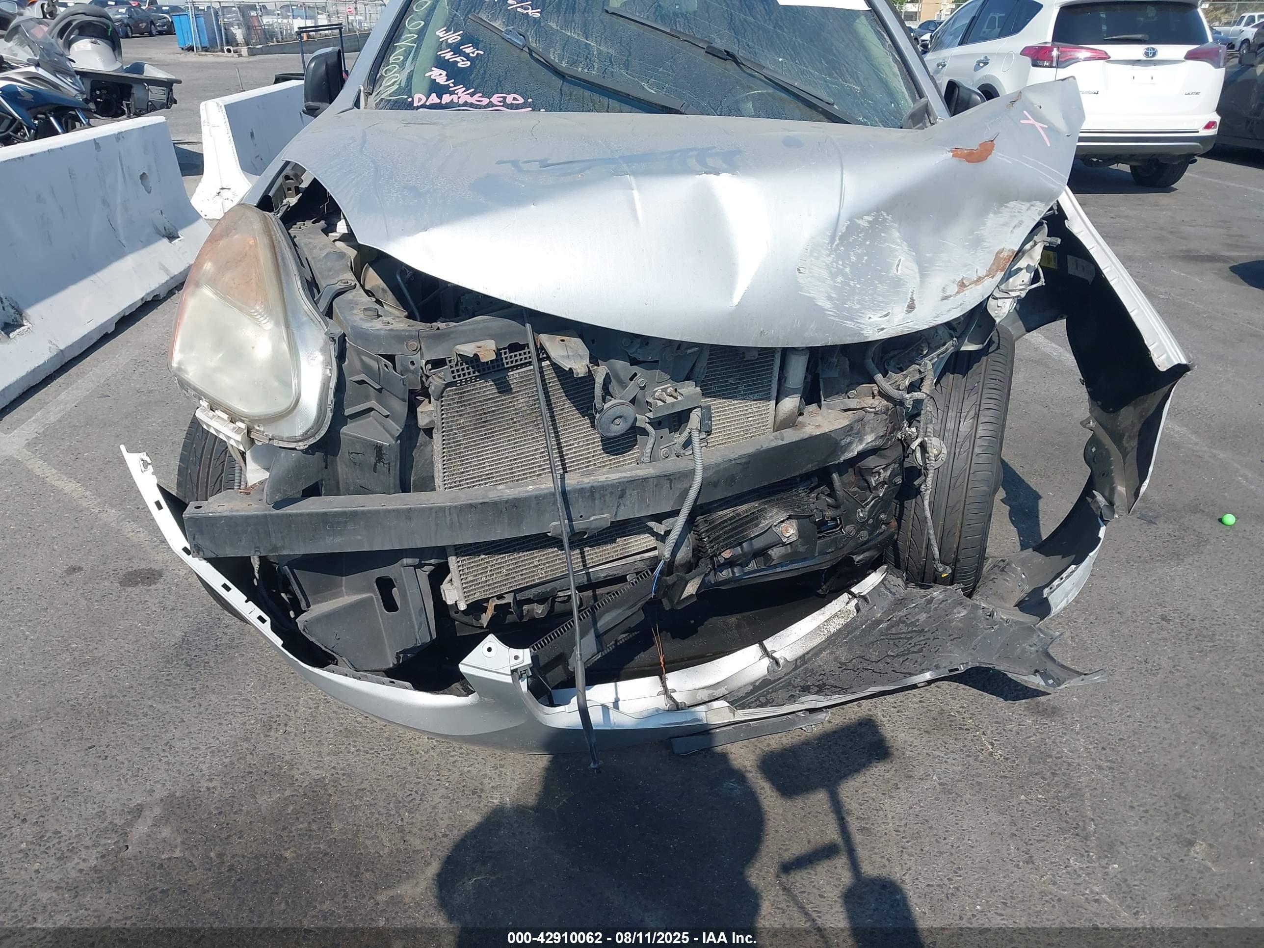 NISSAN ROGUE image 6